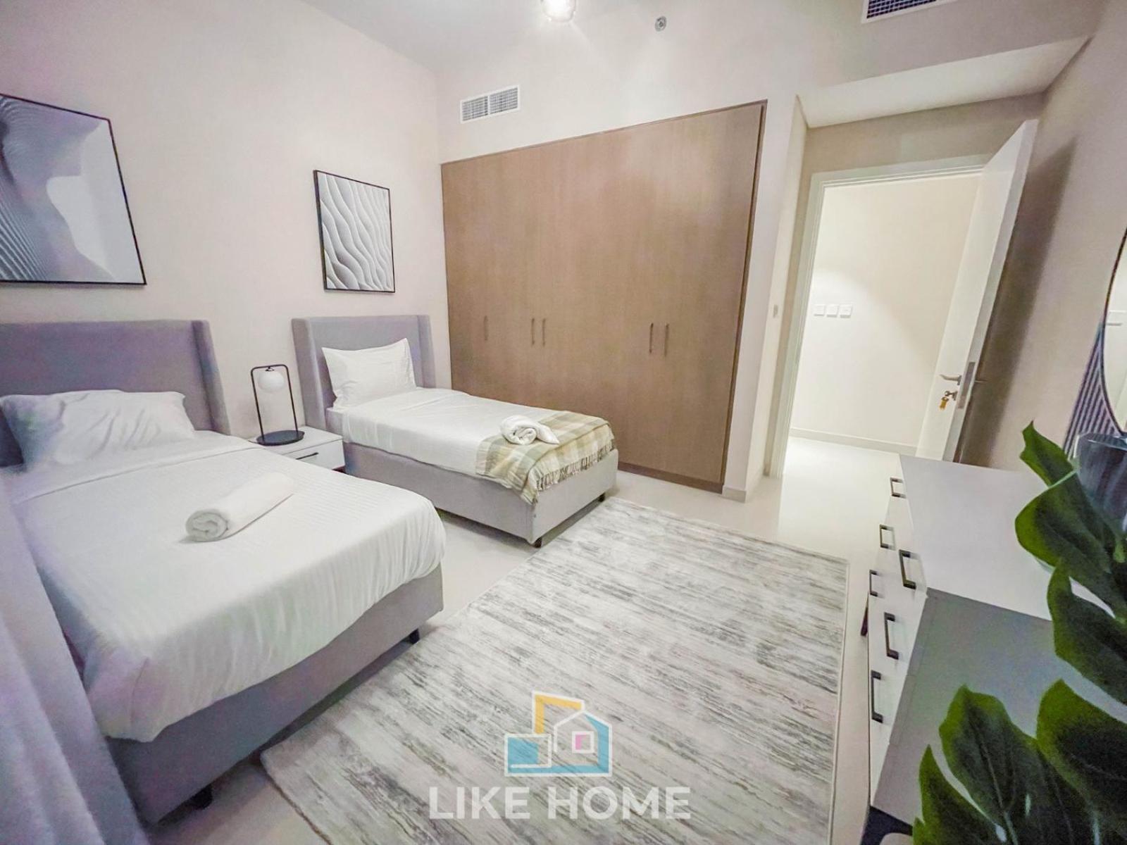 Like - 4901 Spacious & Cozy 2bhk In The Grand Creek * Dubai