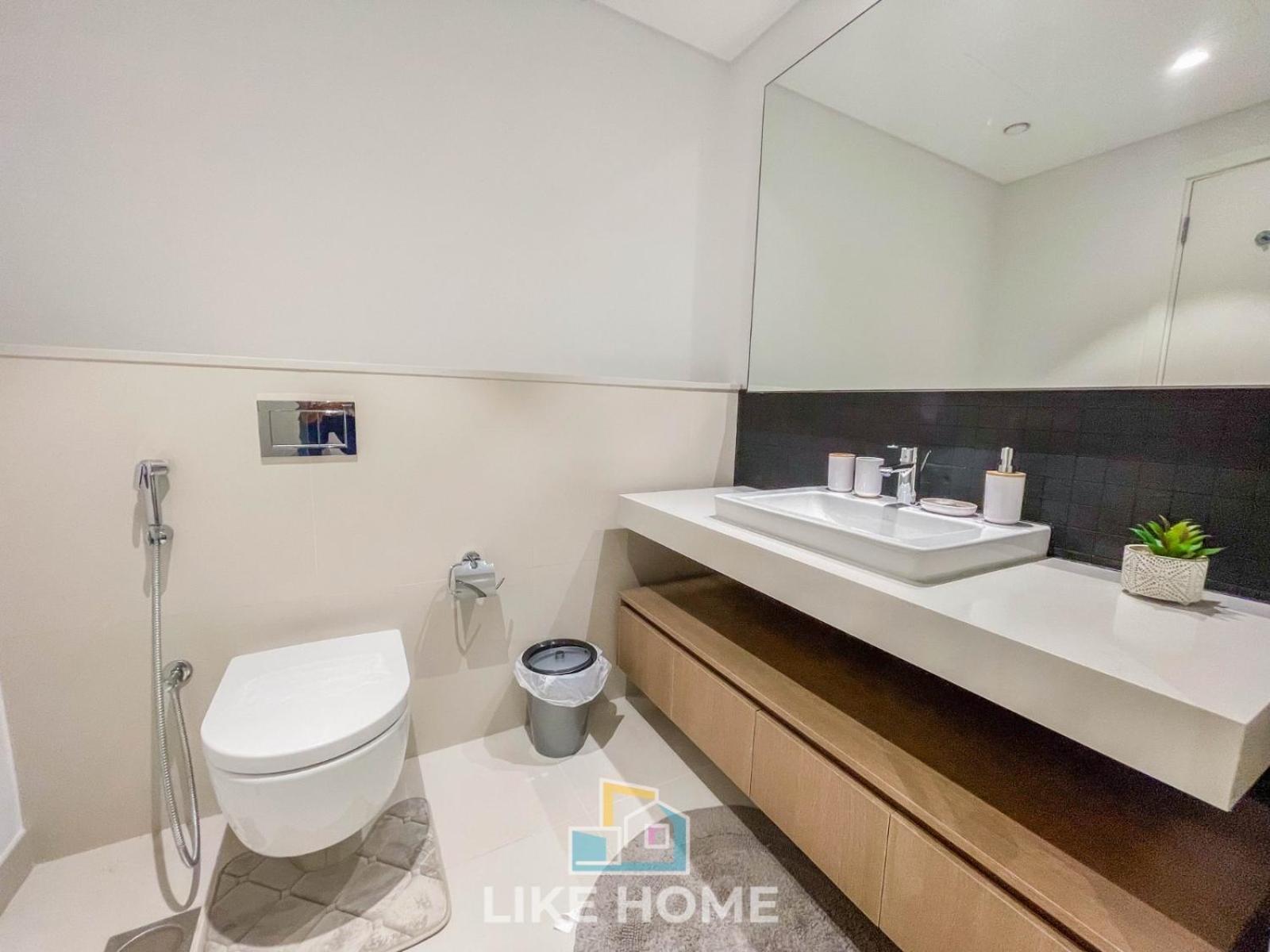 Apartment Like - 4901 Spacious & Cozy 2bhk In The Grand Creek Dubai