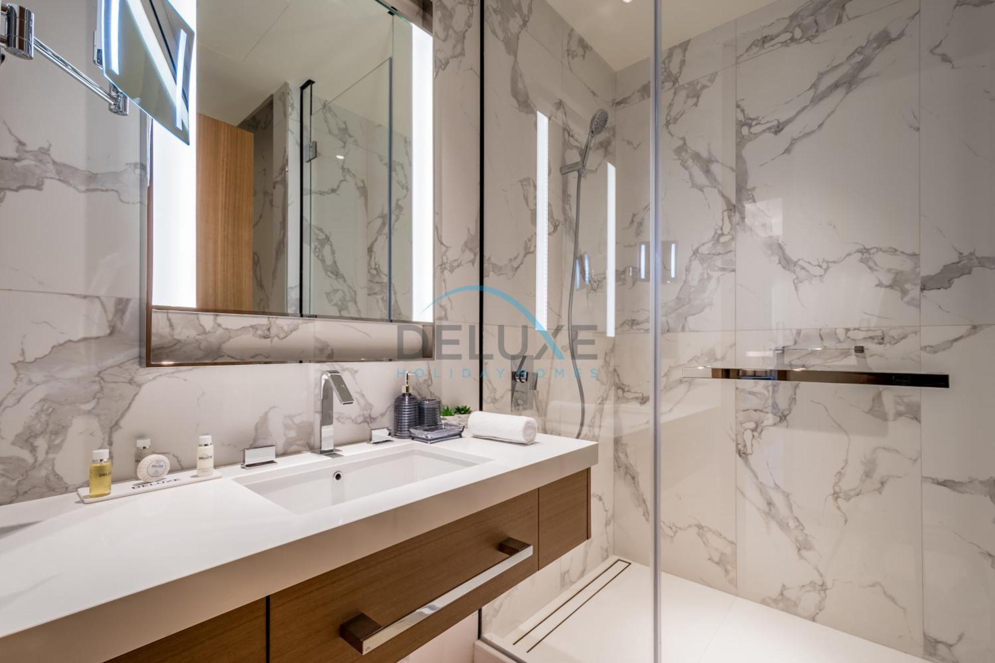 Elegant 3br At The Address Residences Opera, Downtown By Deluxe Homes Apartment *