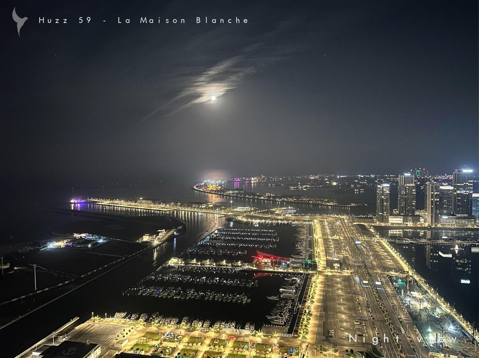 Apartment Huzz 59 - La Maison Blanche Dubai