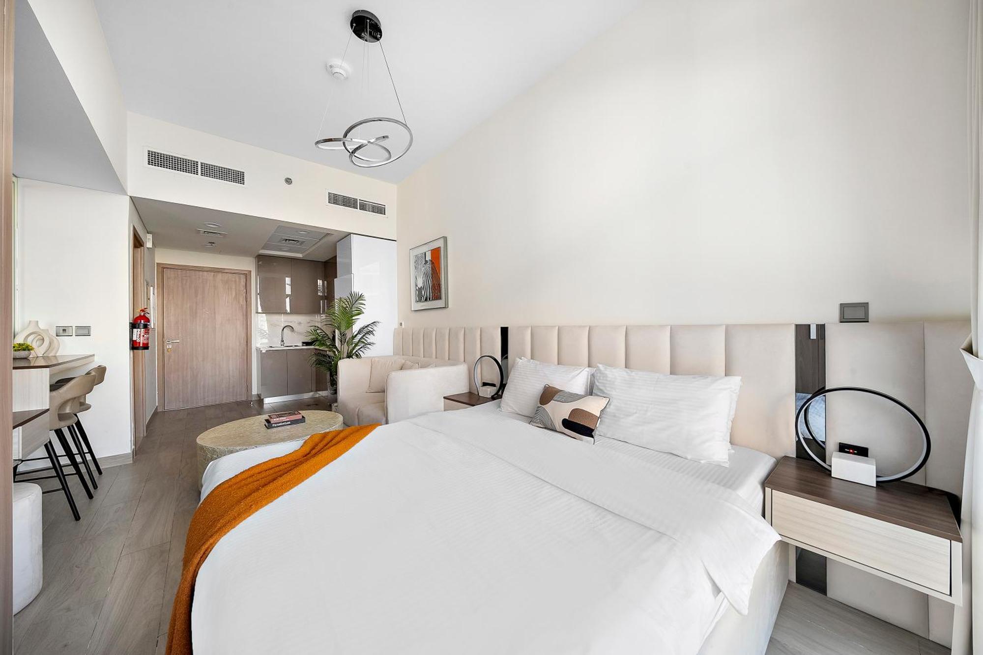 Azizi Riviera 35, Community View *