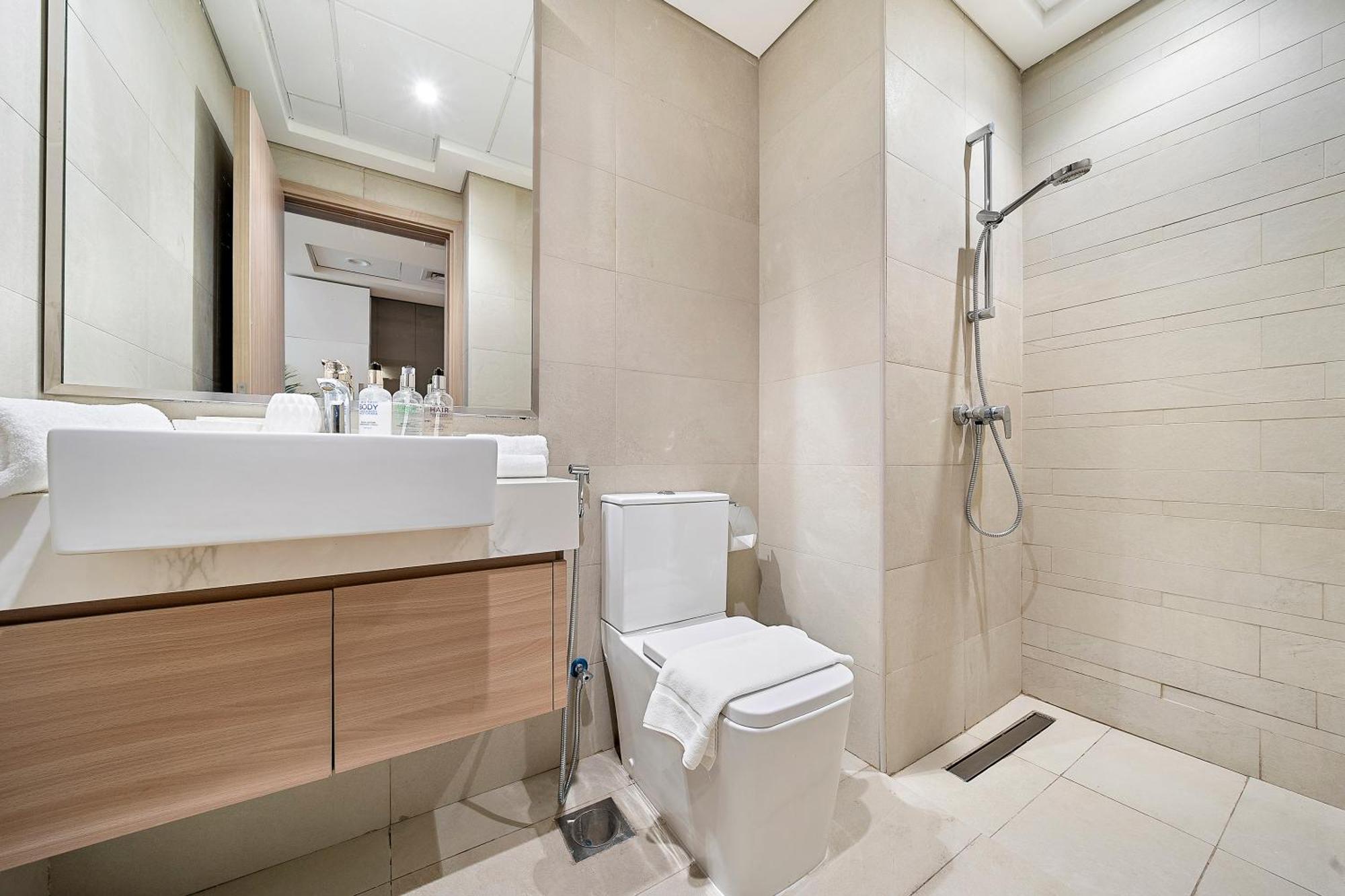 Apartment Azizi Riviera 35, Community View *
