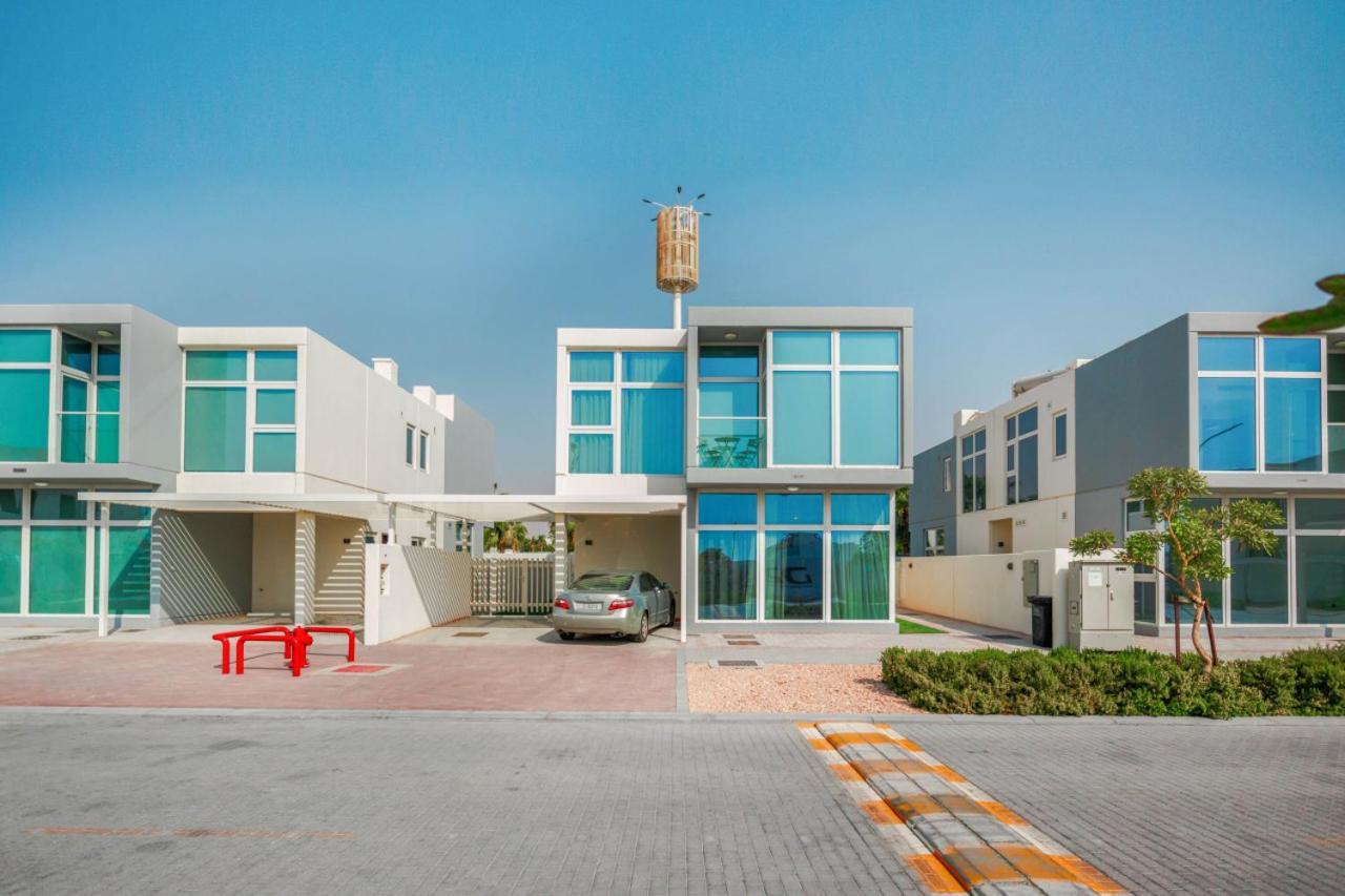 Luxurious 6-bedroom With Scenic Views Villa