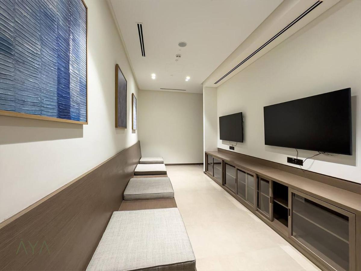 Downtown Luxe 1br Steps From Burj Khalifa & Opera Apartment *