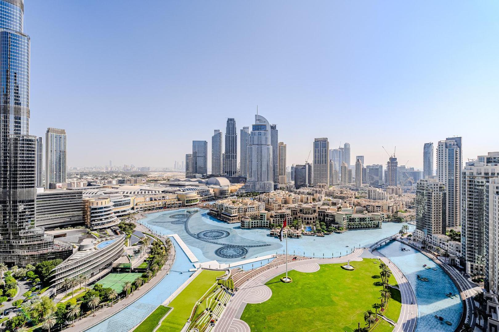 Burj Khalifa View I Downtown I 2 Bedroom Apartment *