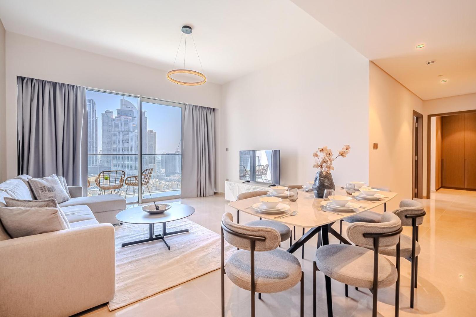 Burj Khalifa View I Downtown I 2 Bedroom Apartment *