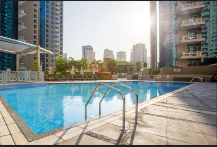 Apartment White Sage Spacious 1br At Marina Promenade *
