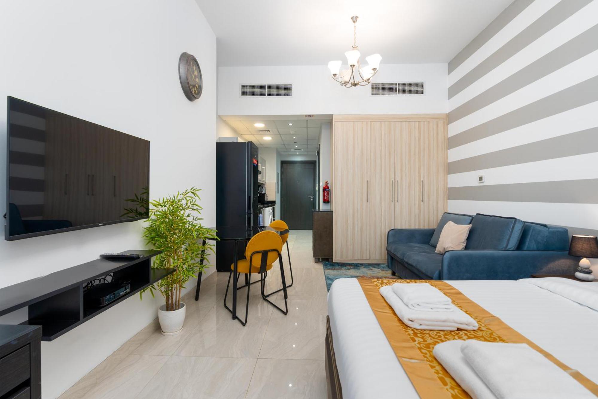 Apartment Vacay Lettings - Elite Business Bay - *