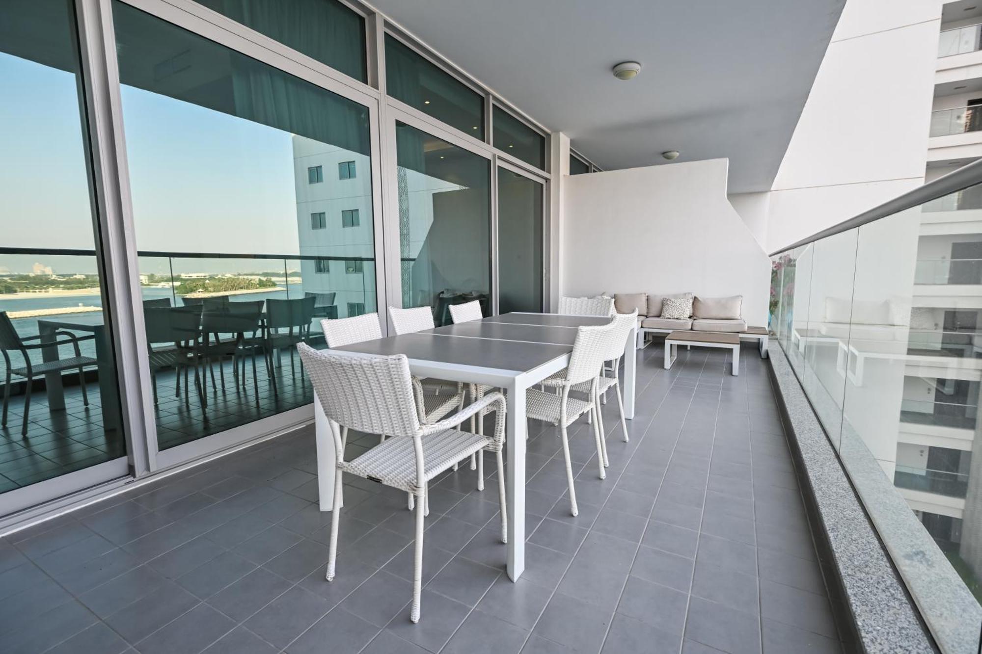 Azure Residences A Beachfront Getaway On Palm Jumeirah Apartment Dubai