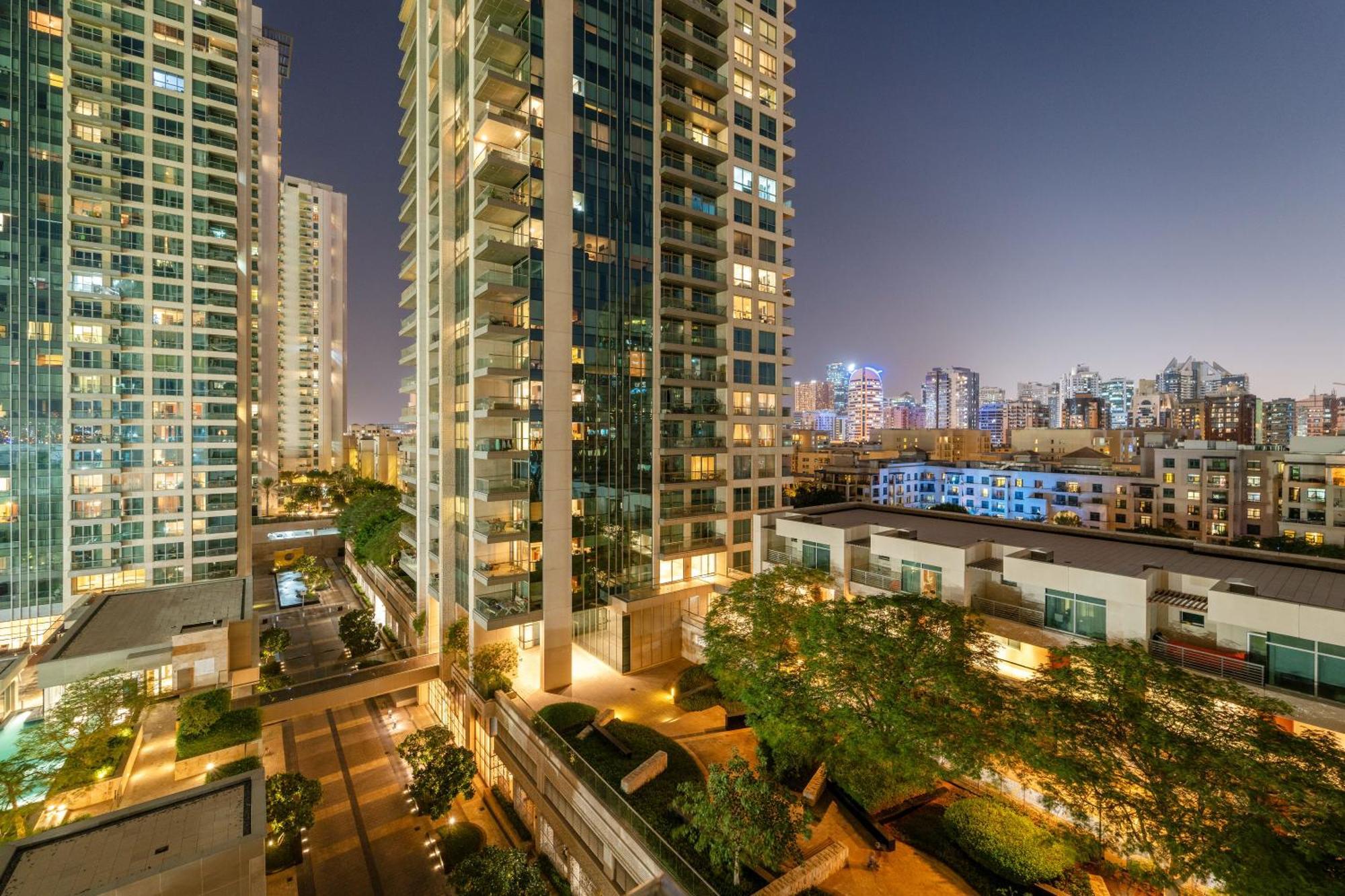 Apartment Luxe 1br In Fairways East With Canal Views *