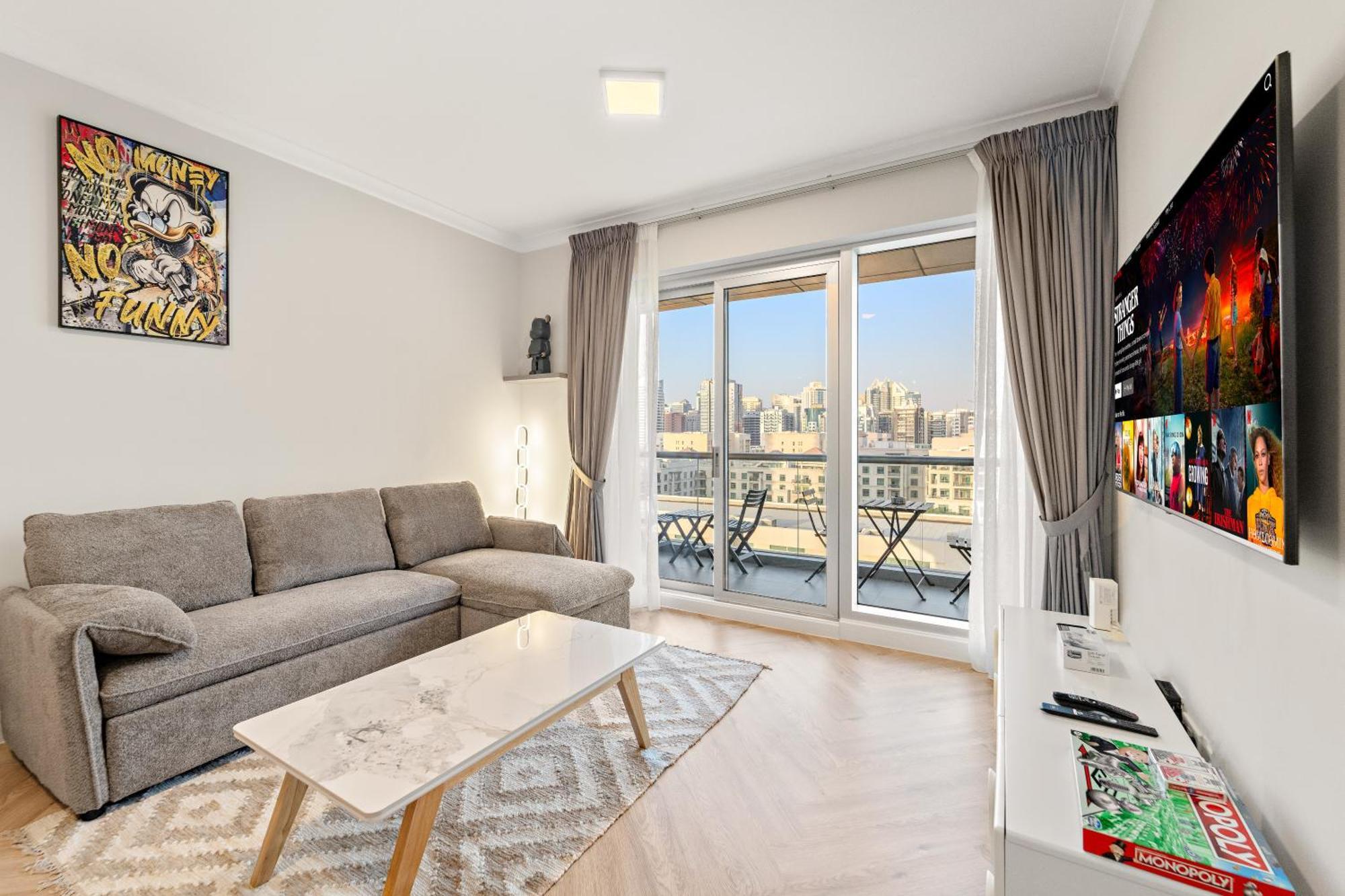 Luxe 1br In Fairways East With Canal Views *