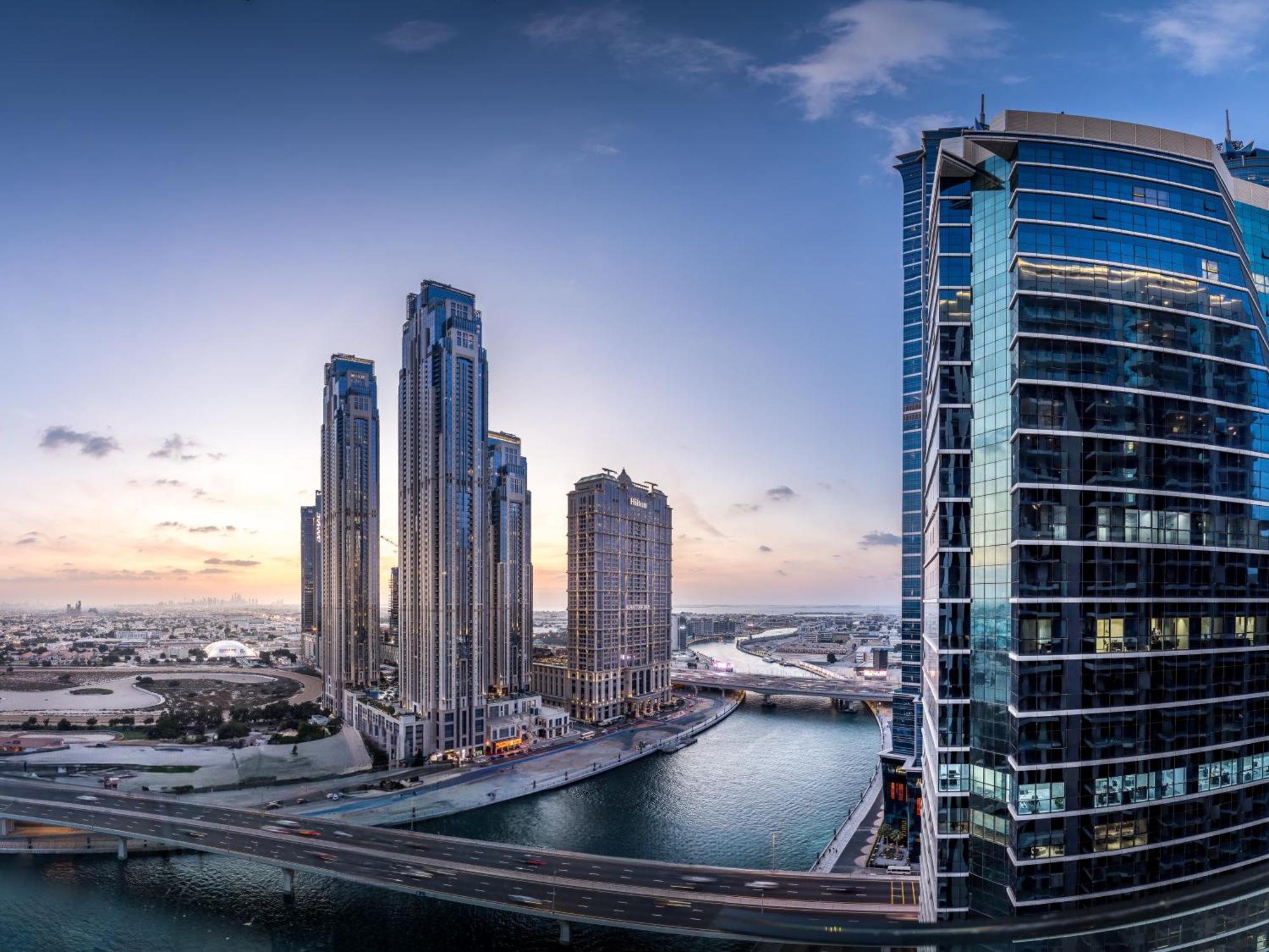 Luxury 3bd Study In Missoni With Private Elevator Apartment Dubai