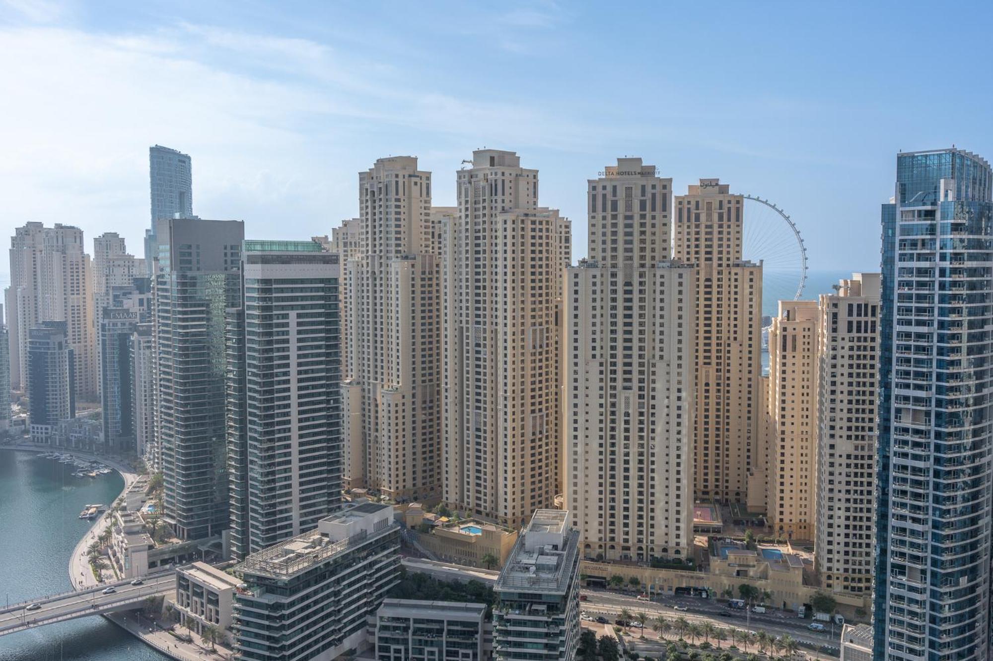 Grand In 1 Bedroom Flat That Sleeps 4 Dubai
