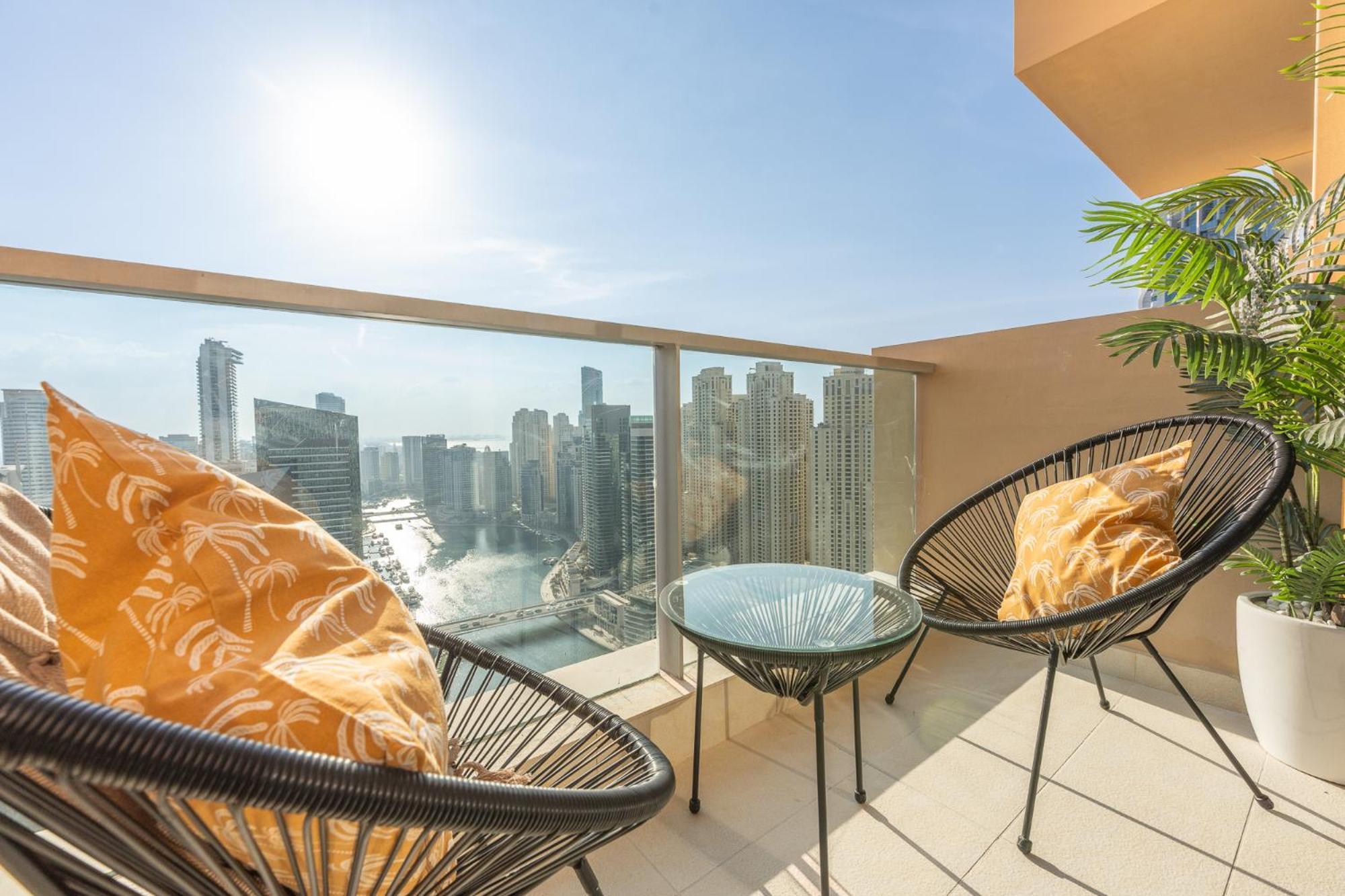 Grand In 1 Bedroom Flat That Sleeps 4 *