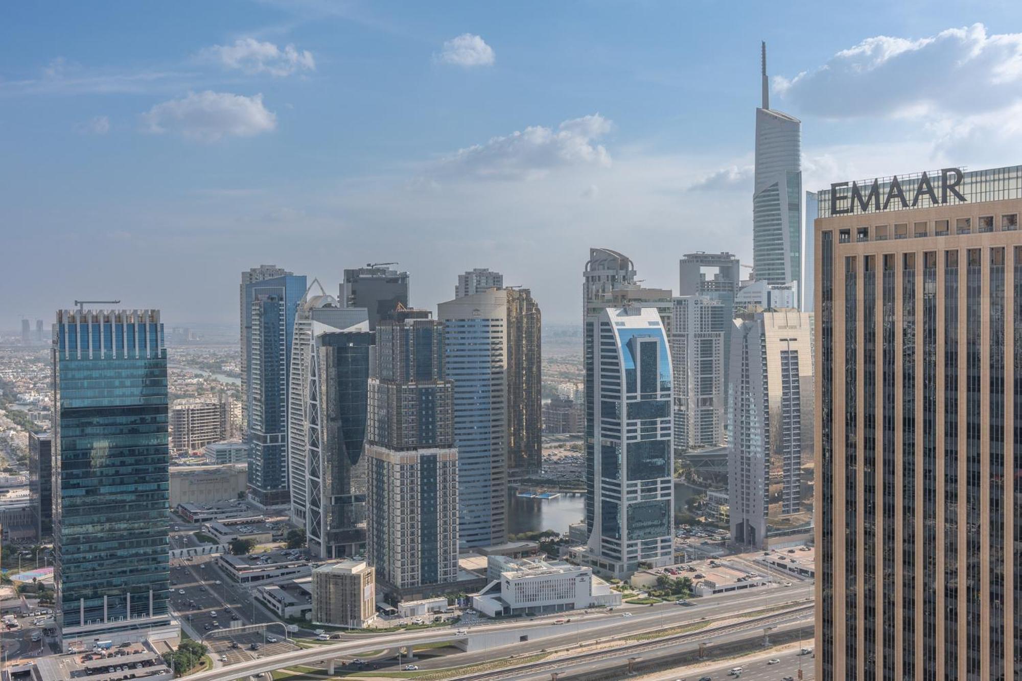 Grand In 1 Bedroom Flat That Sleeps 4 * Dubai