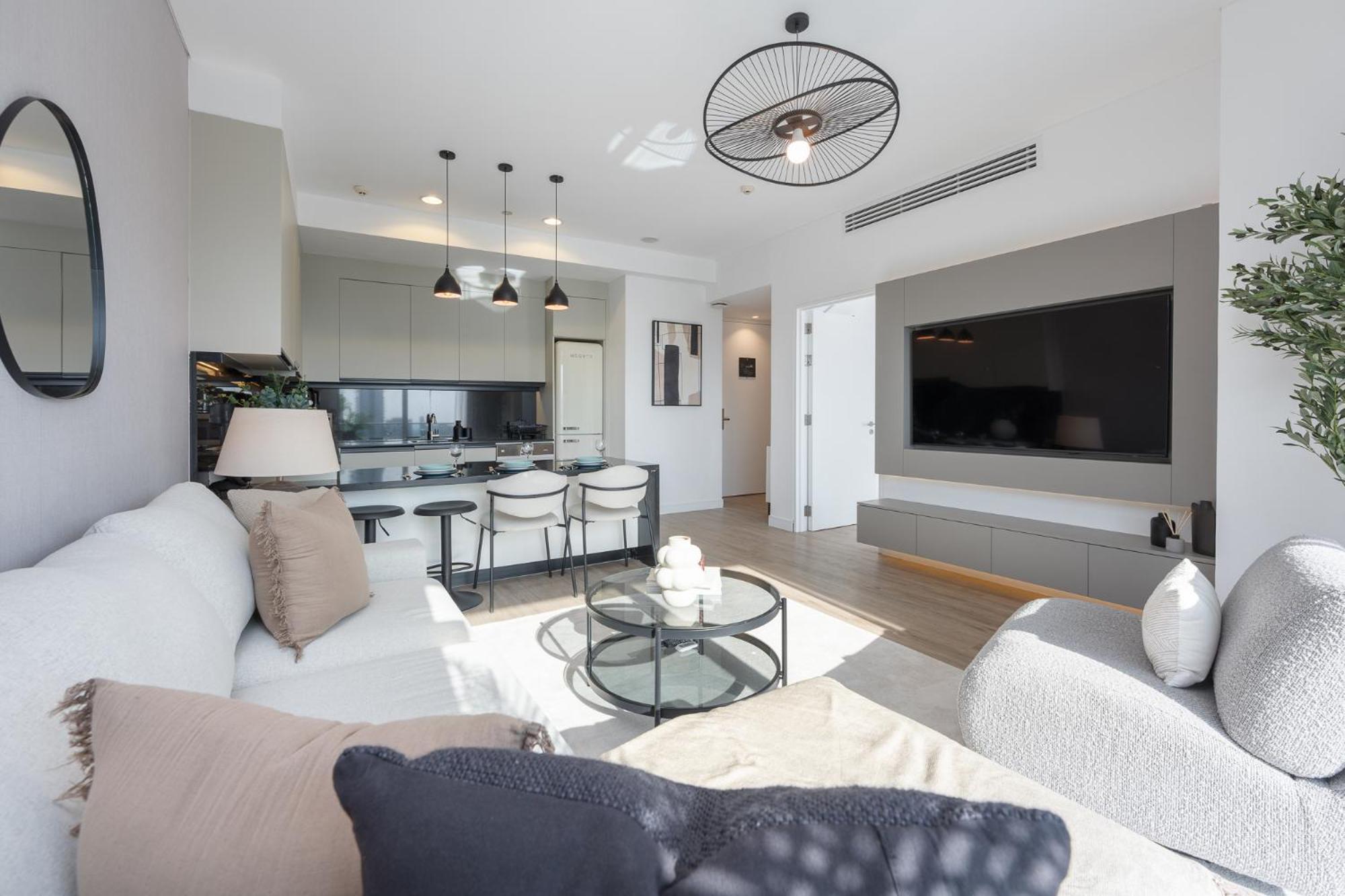 Grand In 1 Bedroom Flat That Sleeps 4 Apartment Dubai