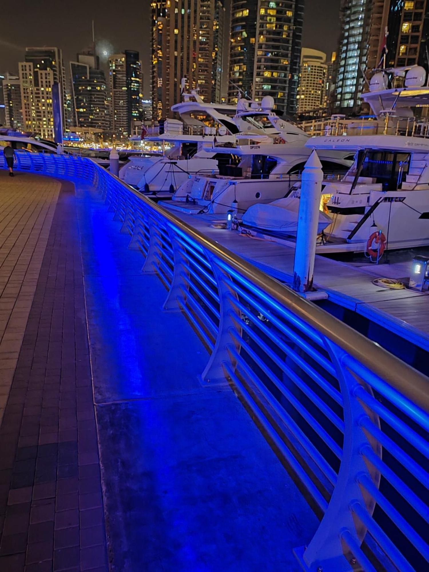 Private Master Marina Next To Marriott * Dubai