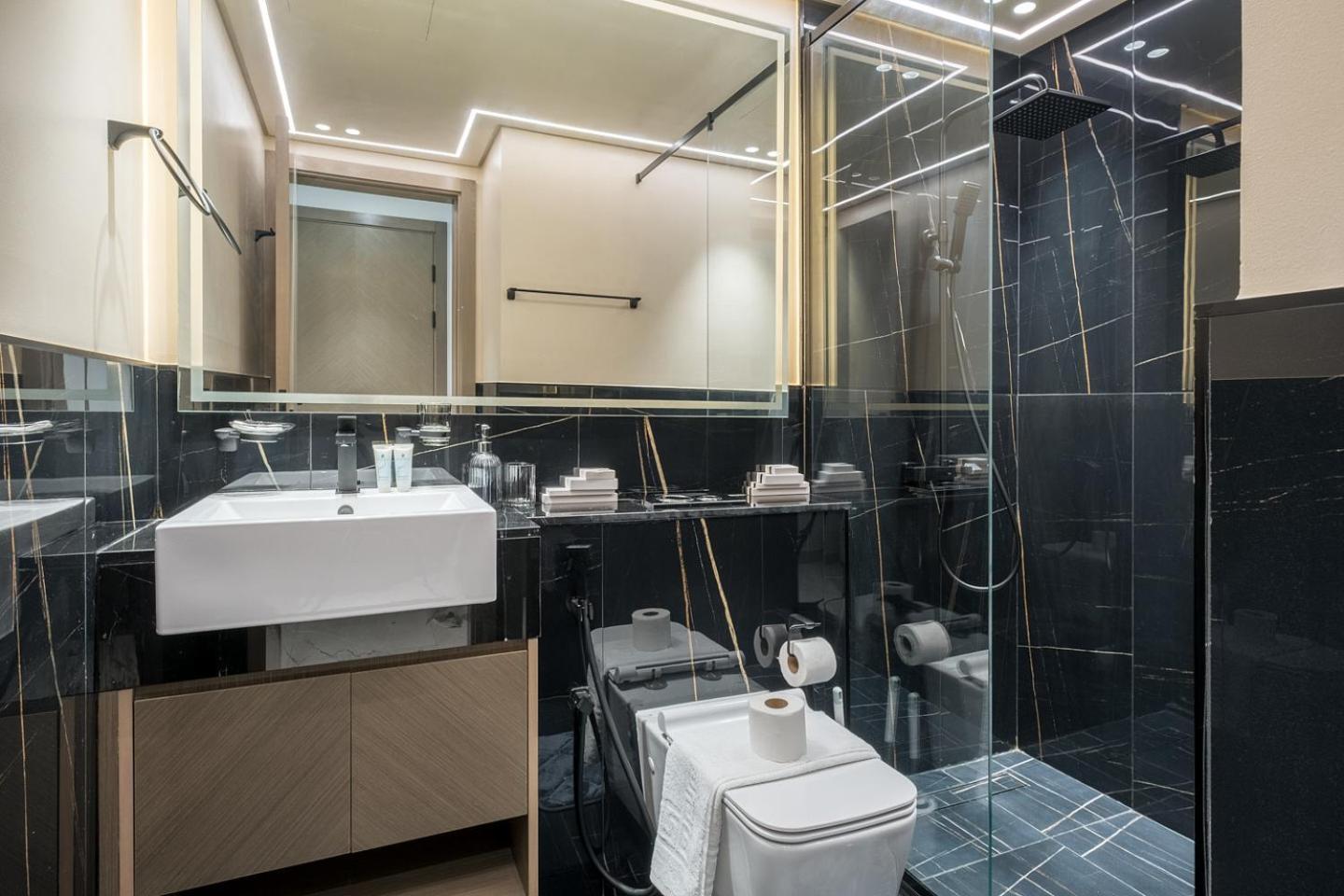 Elegant 1 Bed In Binghatti Creek Apartment *
