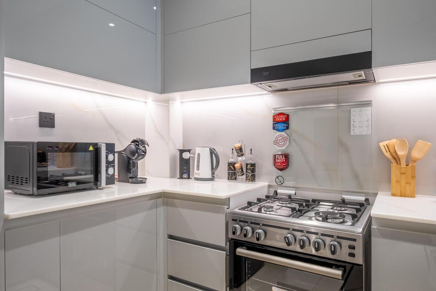 Apartment Elegant 1 Bed In Binghatti Creek