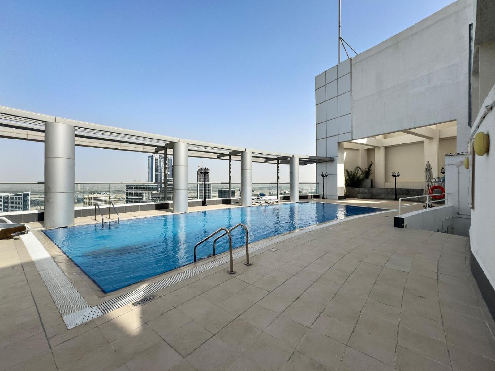 Charming Near Burj Khalifa With Gym & Pool Dubai