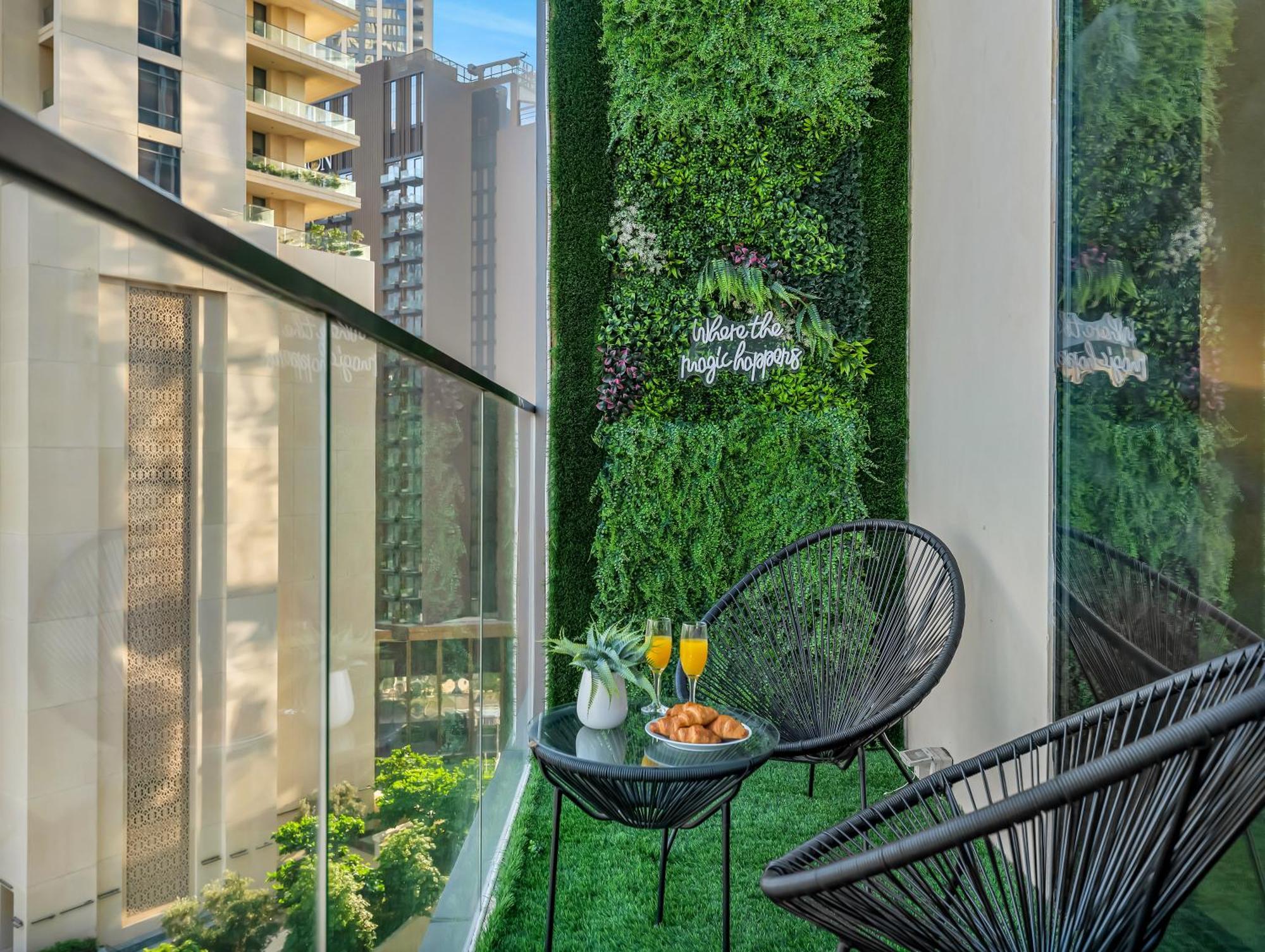 Elegant 1br 5mins Walk Mall & Burj Khalifa Apartment *