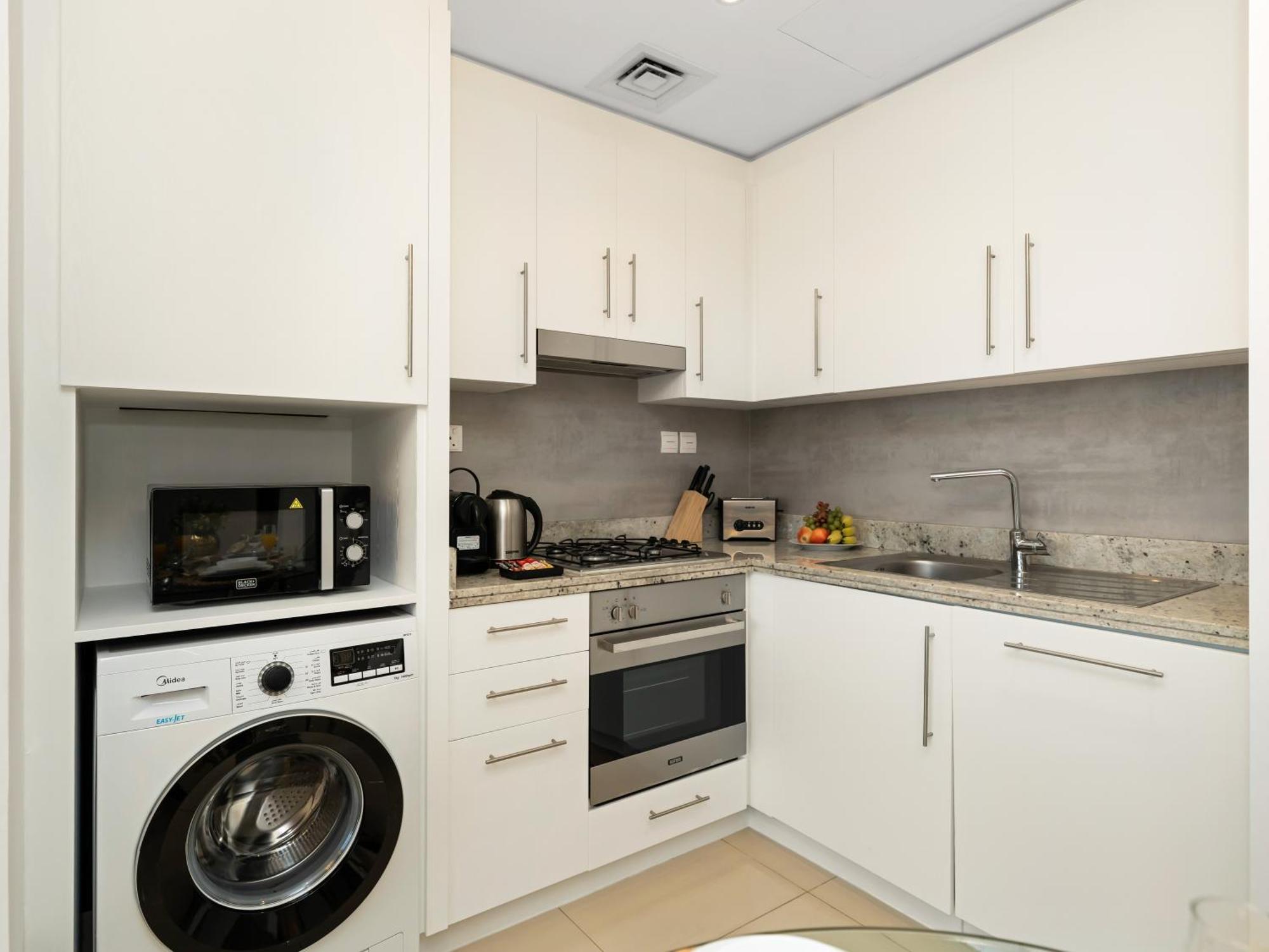 Elegant 1br 5mins Walk Mall & Burj Khalifa Apartment Dubai