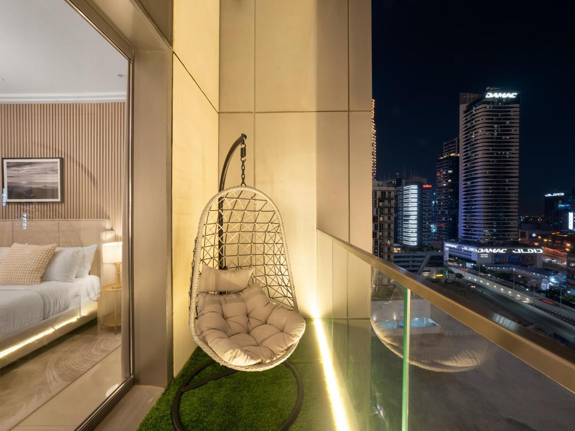 Elegant 1br 5mins Walk Mall & Burj Khalifa Dubai