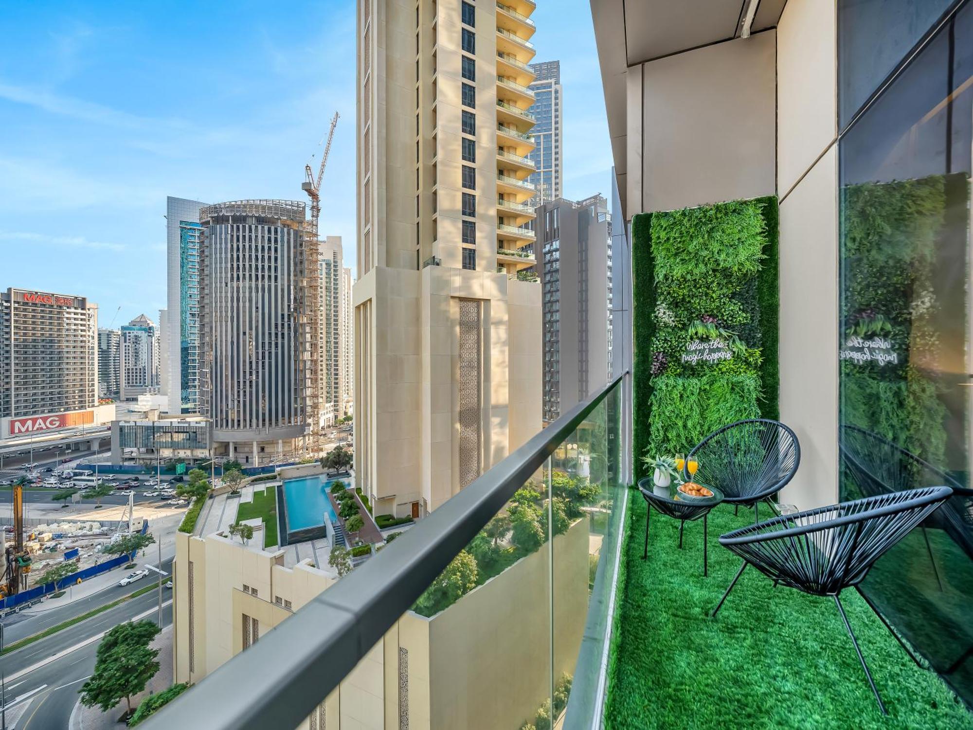 Elegant 1br 5mins Walk Mall & Burj Khalifa Apartment