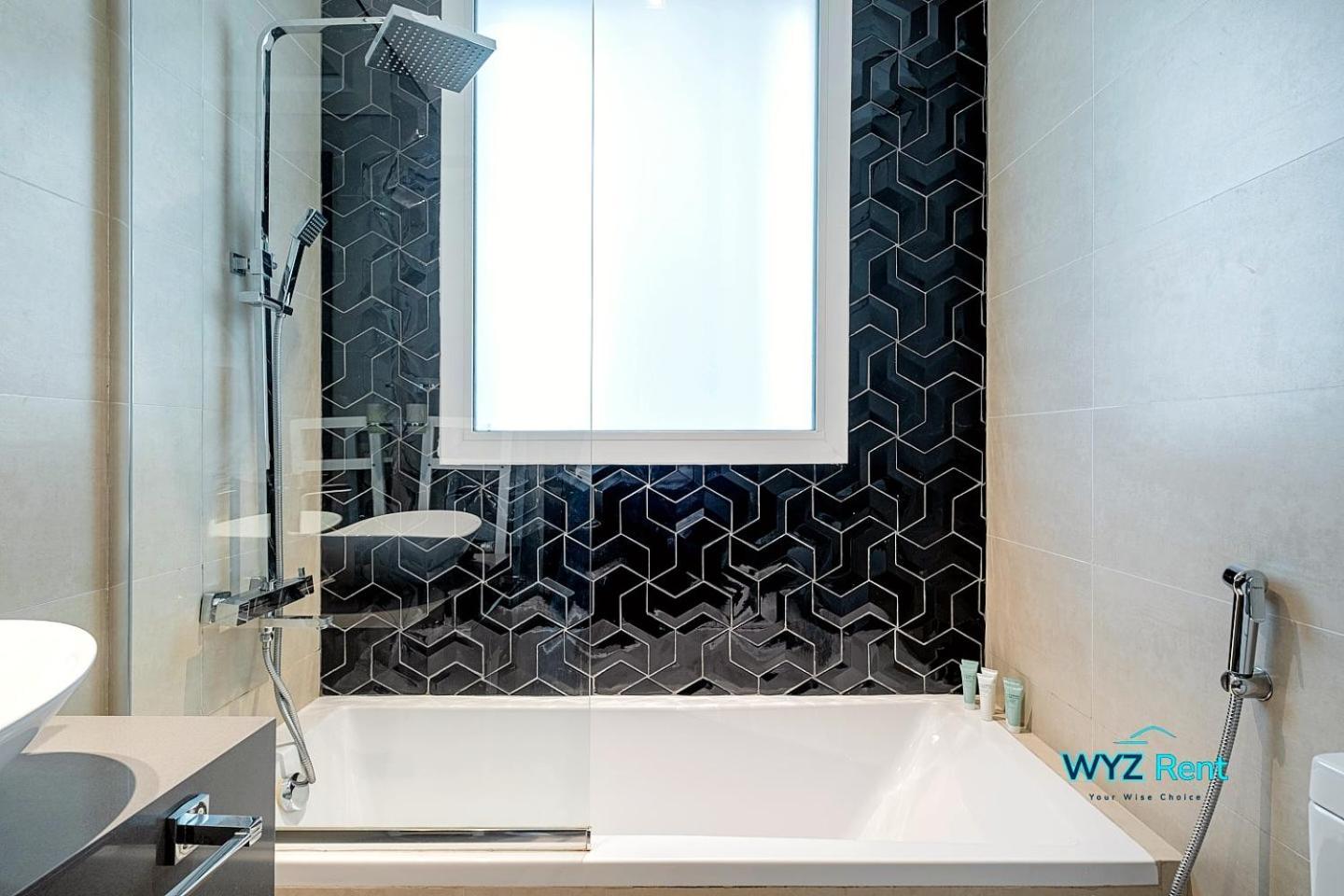 Apartment Charming 1 Bedroom In Ag Tower With Canal Views Dubai