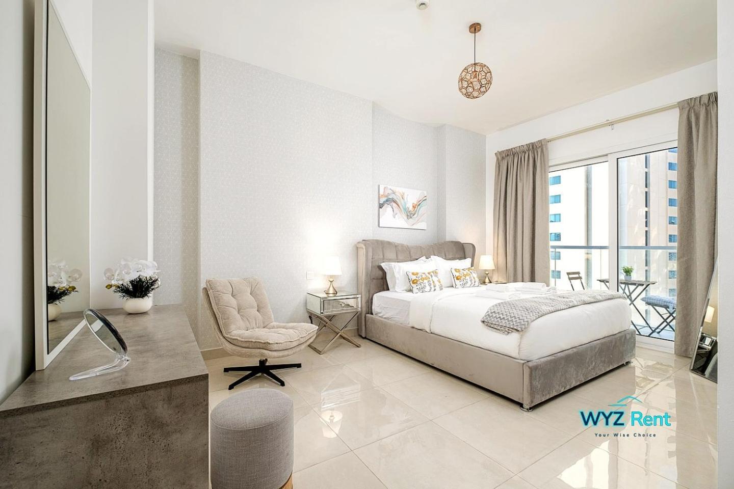 Charming 1 Bedroom In Ag Tower With Canal Views Dubai