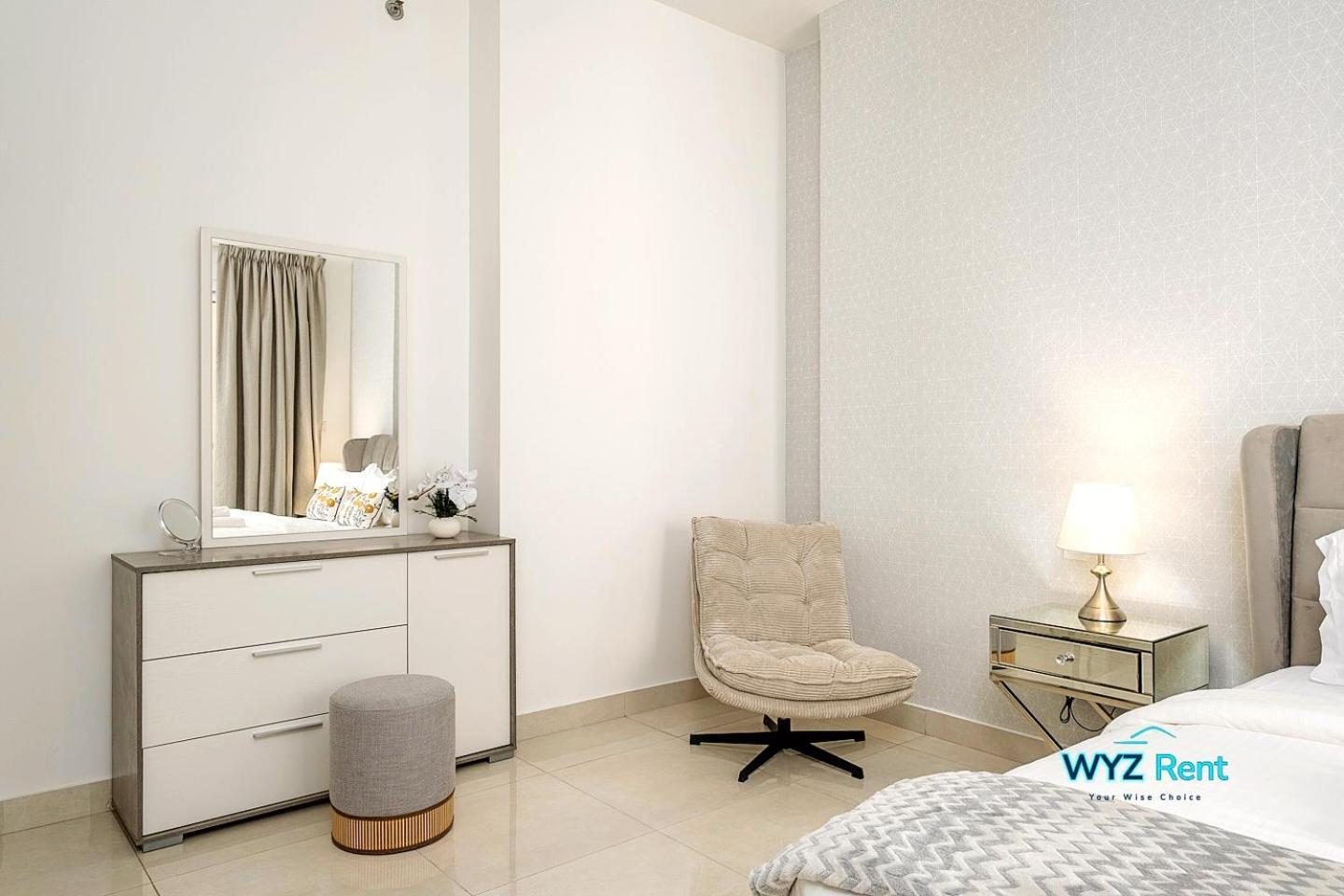 Apartment Charming 1 Bedroom In Ag Tower With Canal Views