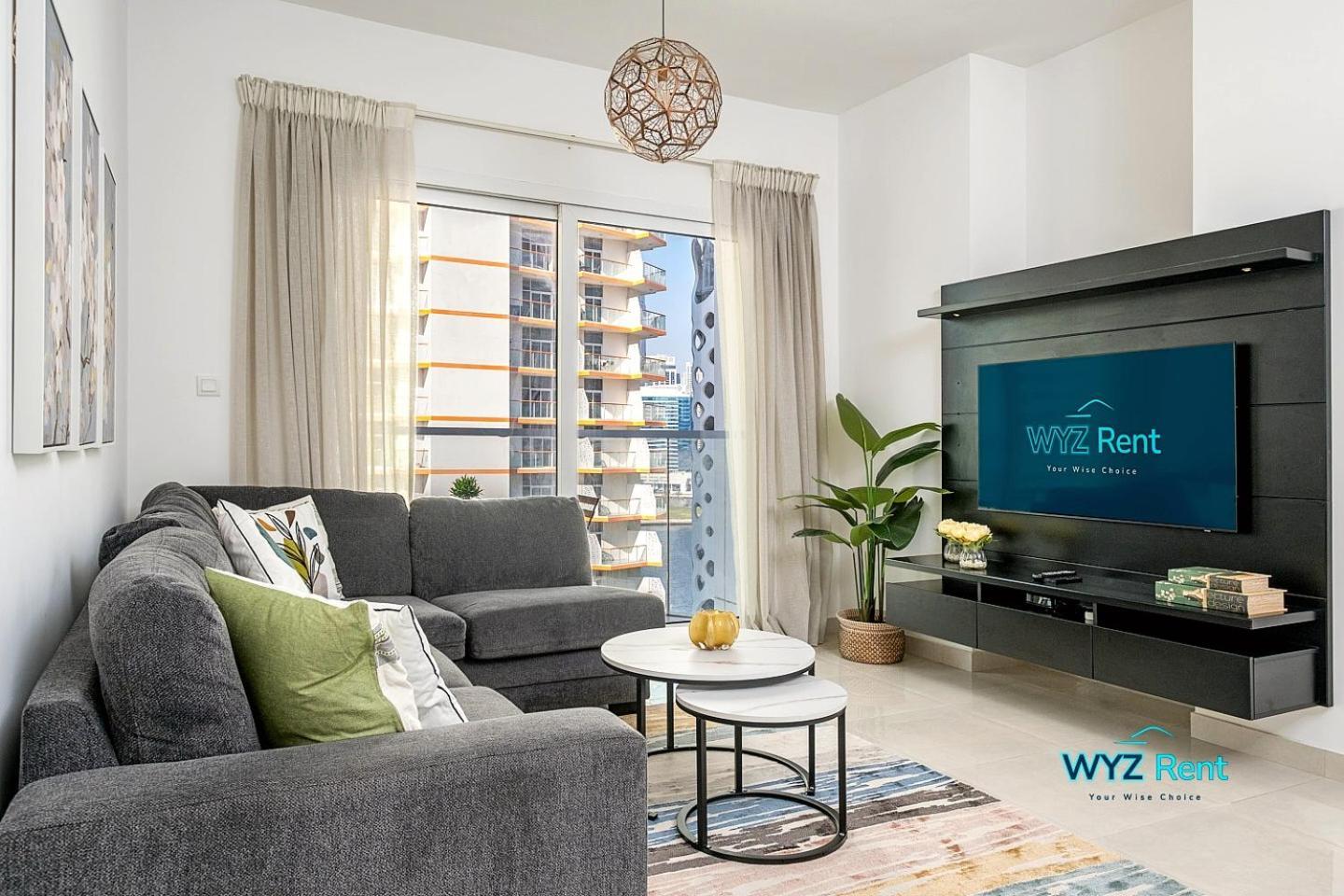 Charming 1 Bedroom In Ag Tower With Canal Views