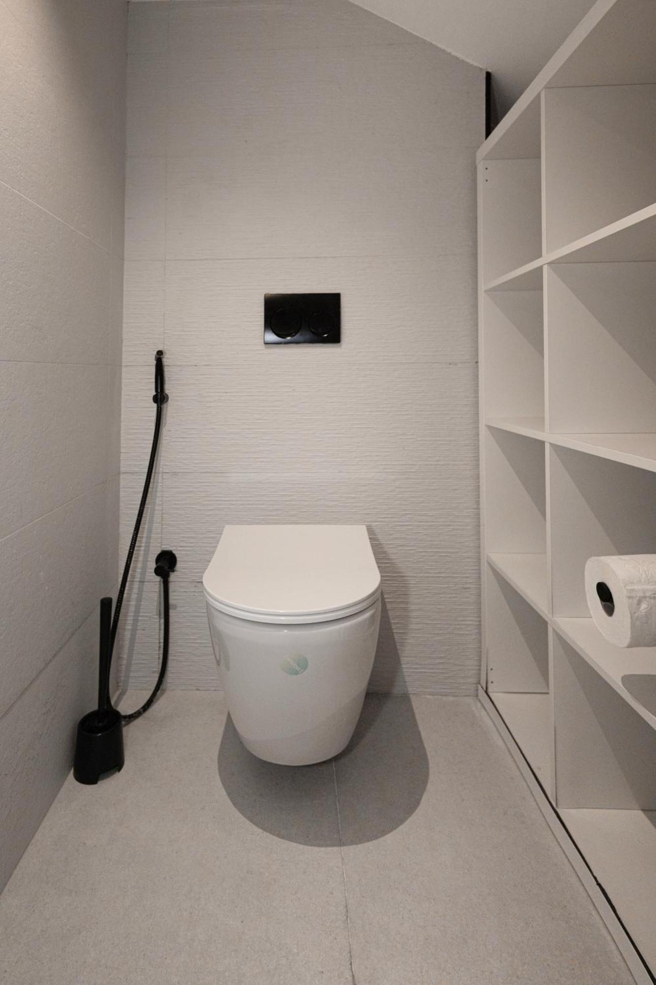 Luxurious 5bhk With Pool Bbq And Full Time Housemaid Assistance - Live In * Dubai