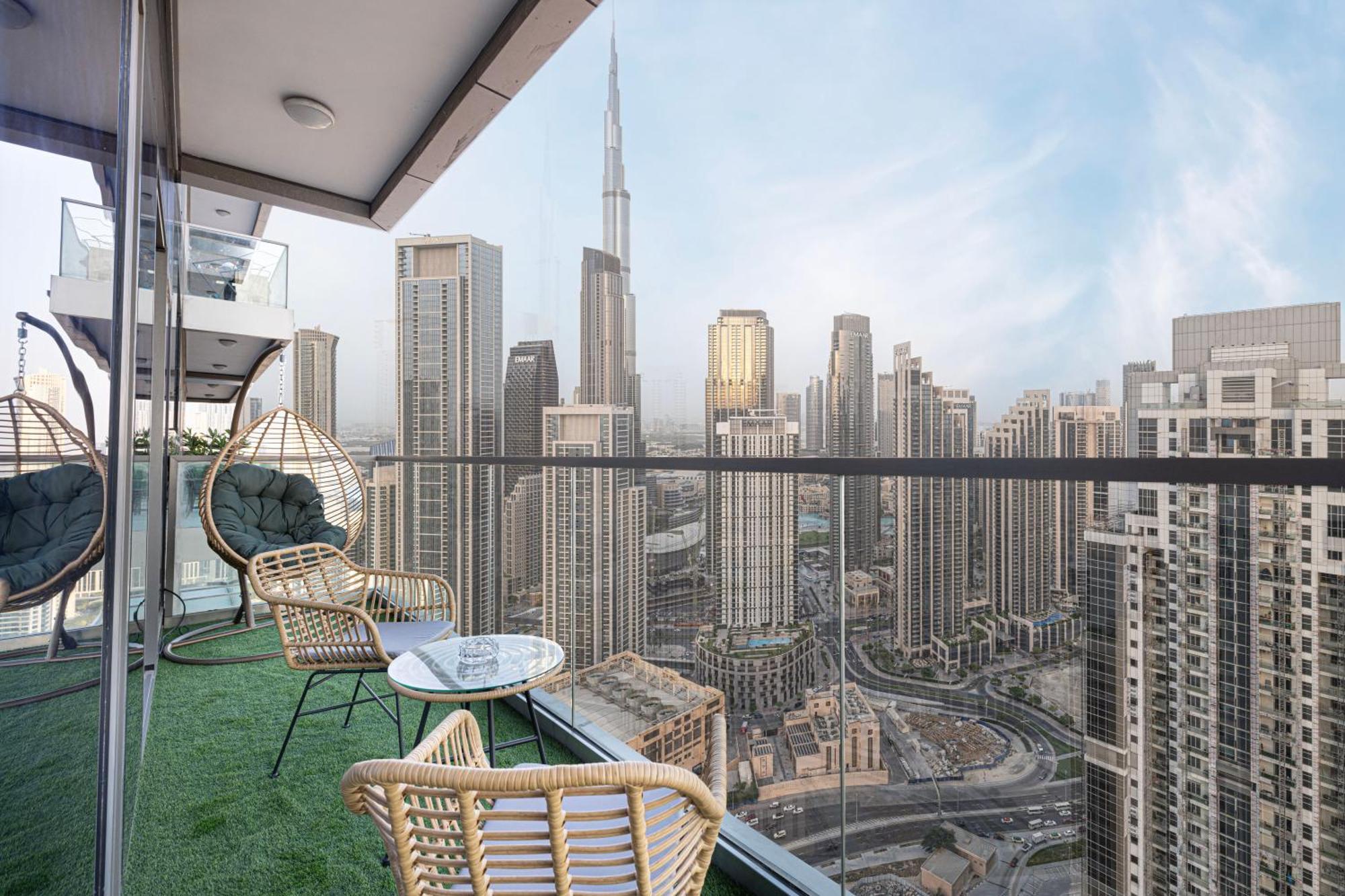 5star Stunning 2br Burj Khalifa View With Infinity Pool Apartment Dubai