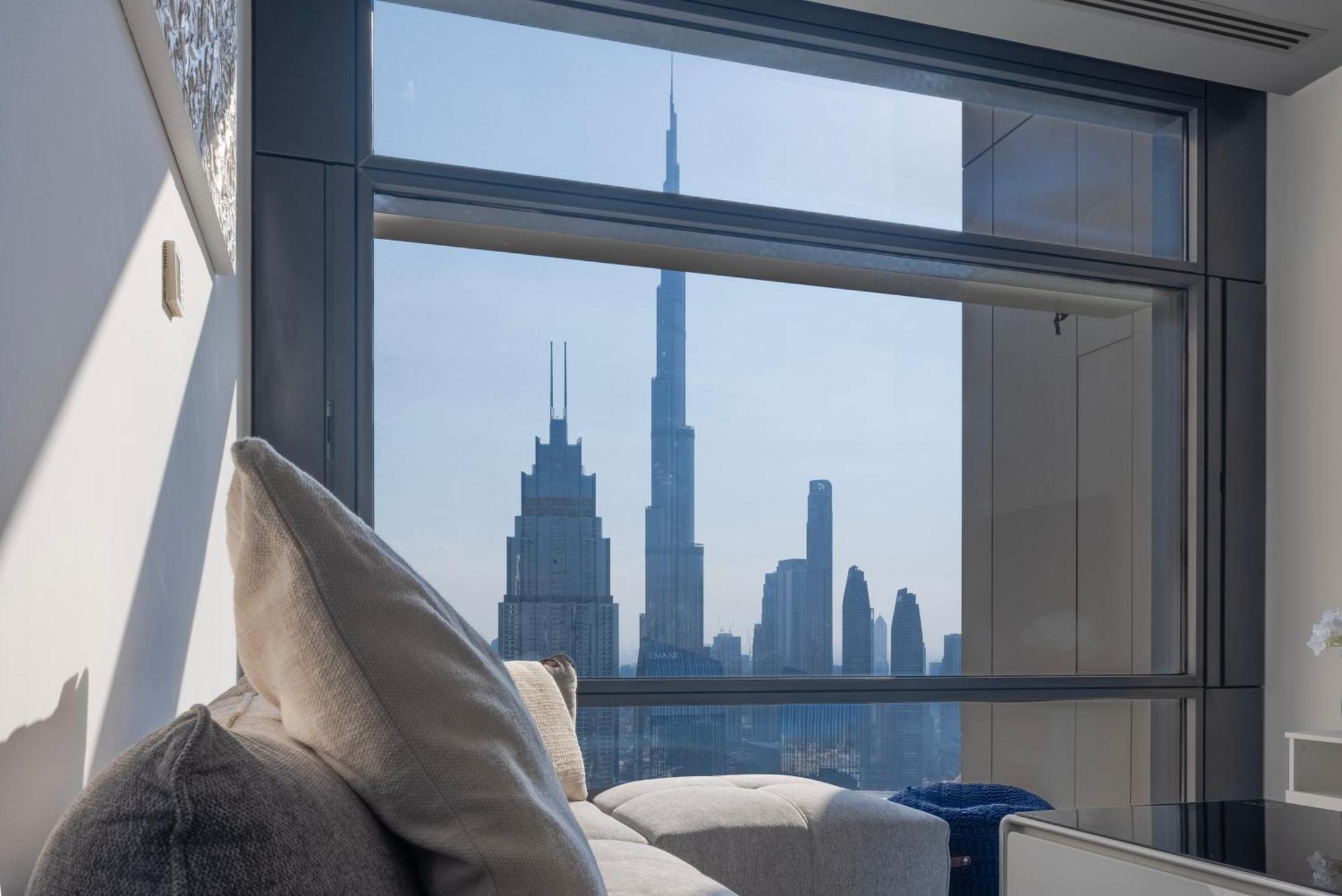Elegant 1-bedroom Apartment, Full Burj Khalifa & Downtown Views Apartment Dubai
