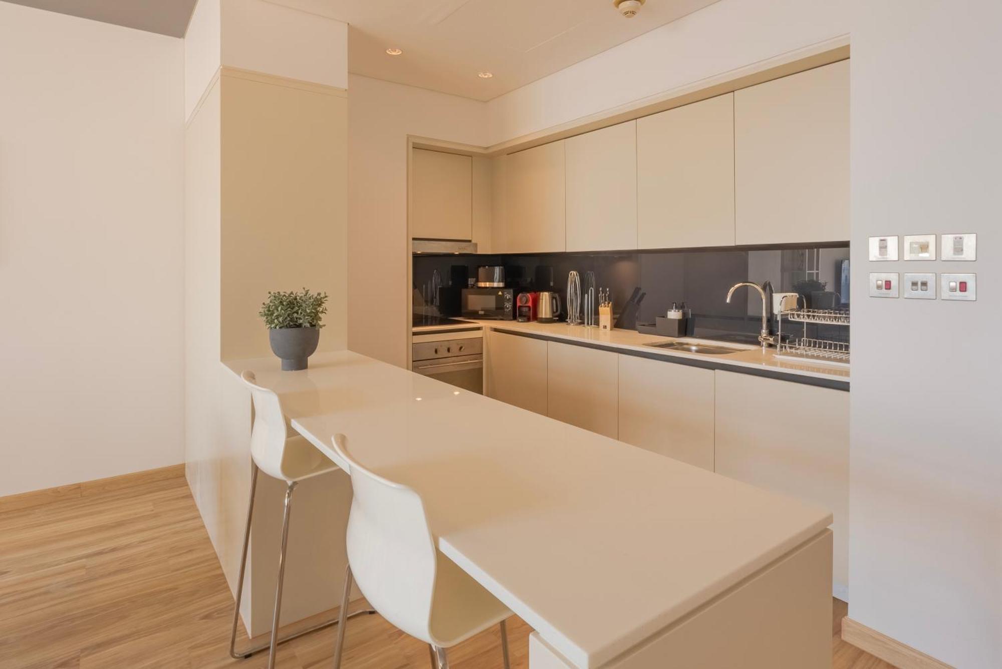 Apartment Elegant 1-bedroom Apartment, Full Burj Khalifa & Downtown Views