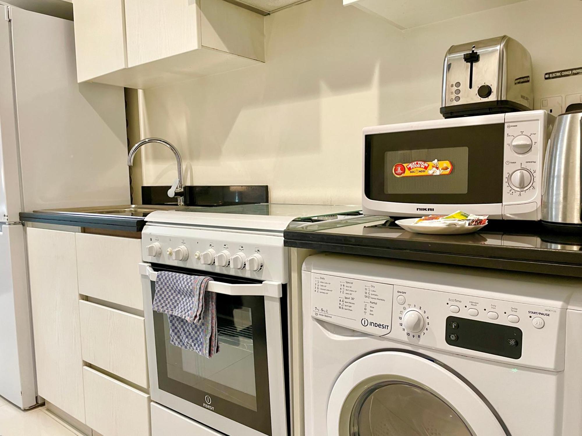 Vacay Lettings - Modern Near To Expo
