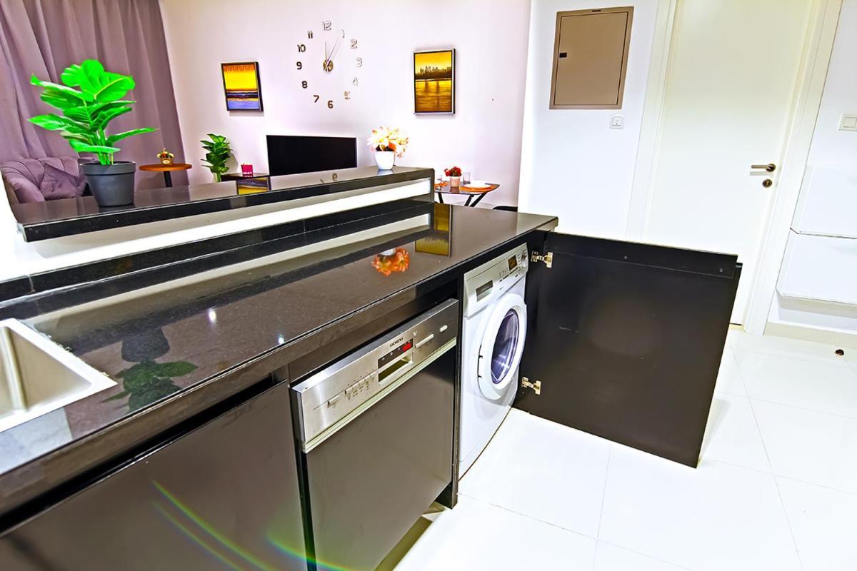 Apartment Luxurious 1bhk In Cour Jardin *