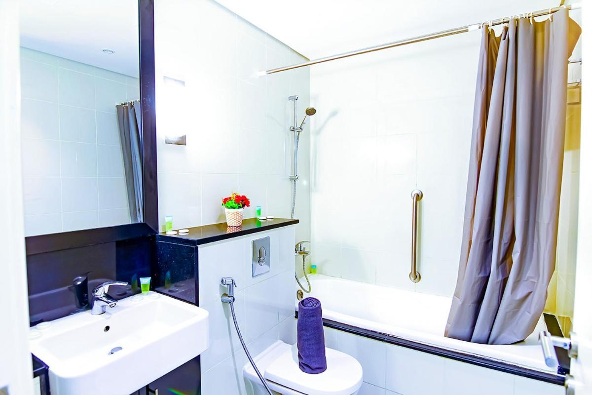 Luxurious 1bhk In Cour Jardin