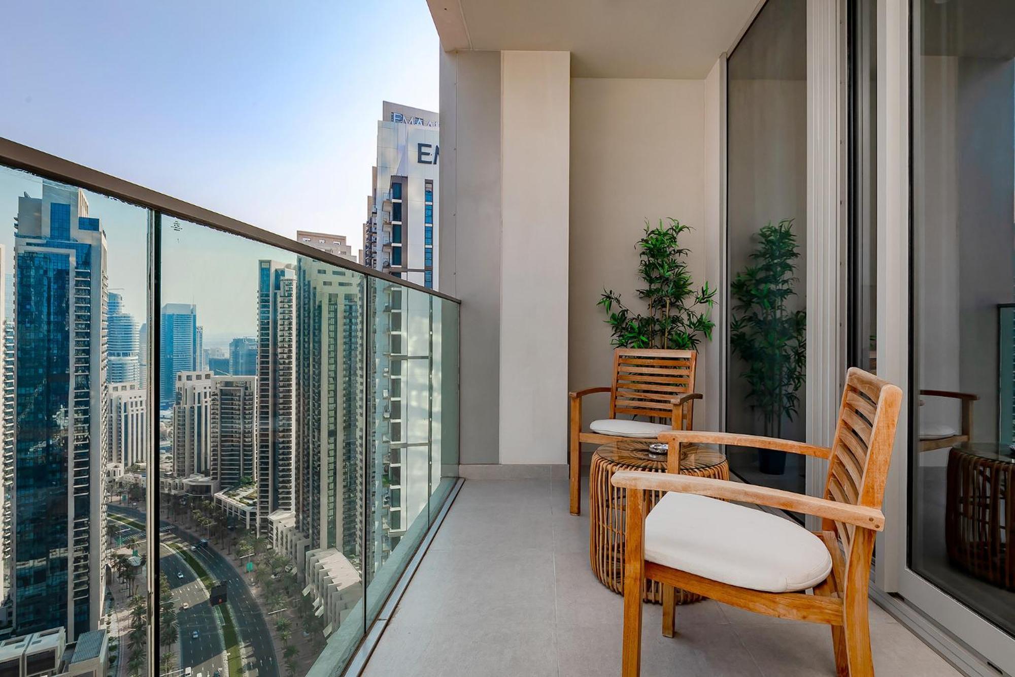 Skyline Luxe Downtown Living Apartment *
