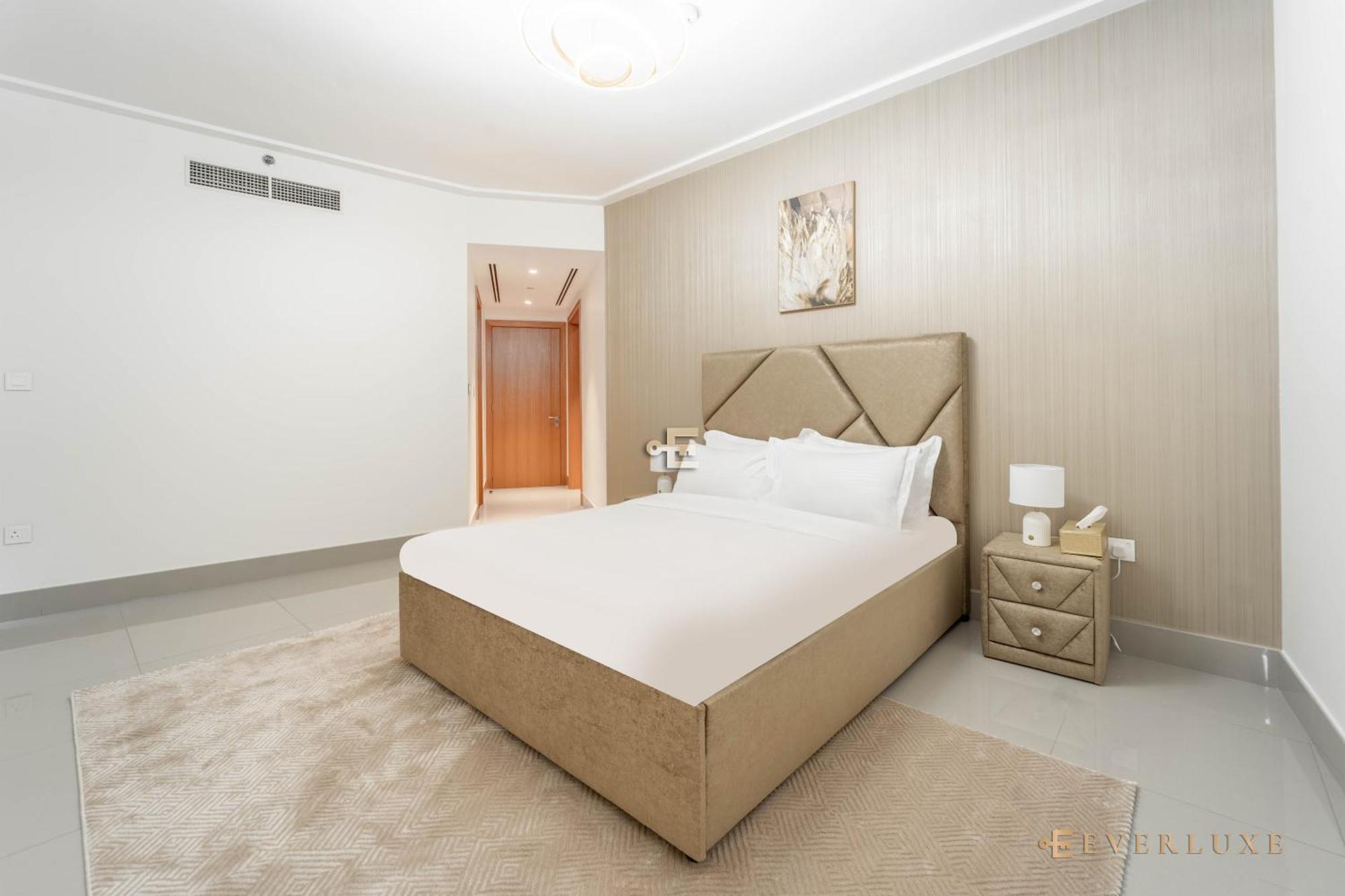 Downtown Elegance 2br Near Fountain Apartment Dubai