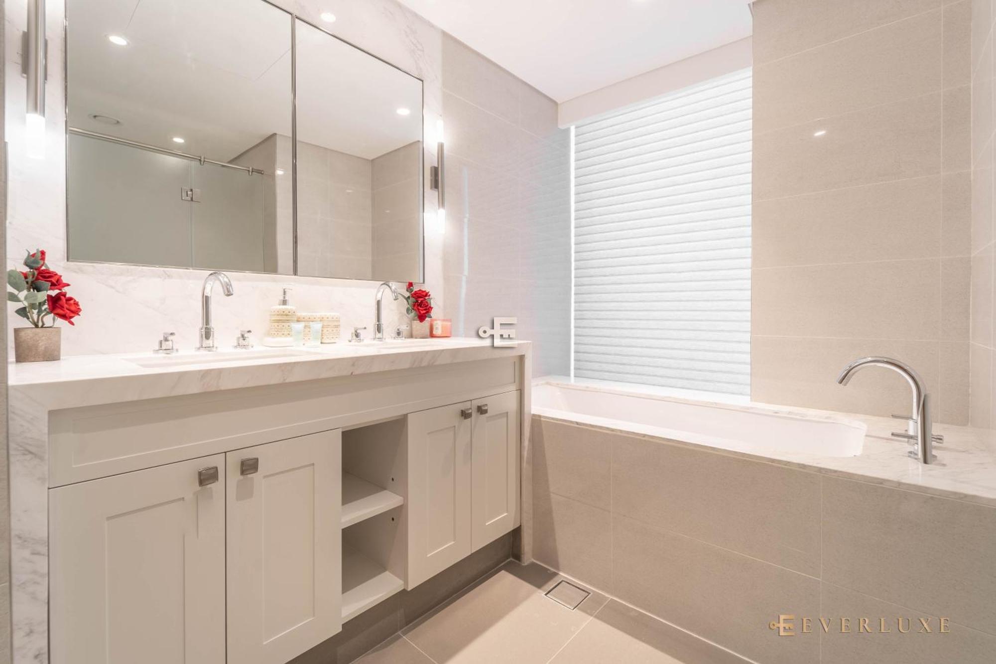 Downtown Elegance 2br Near Fountain