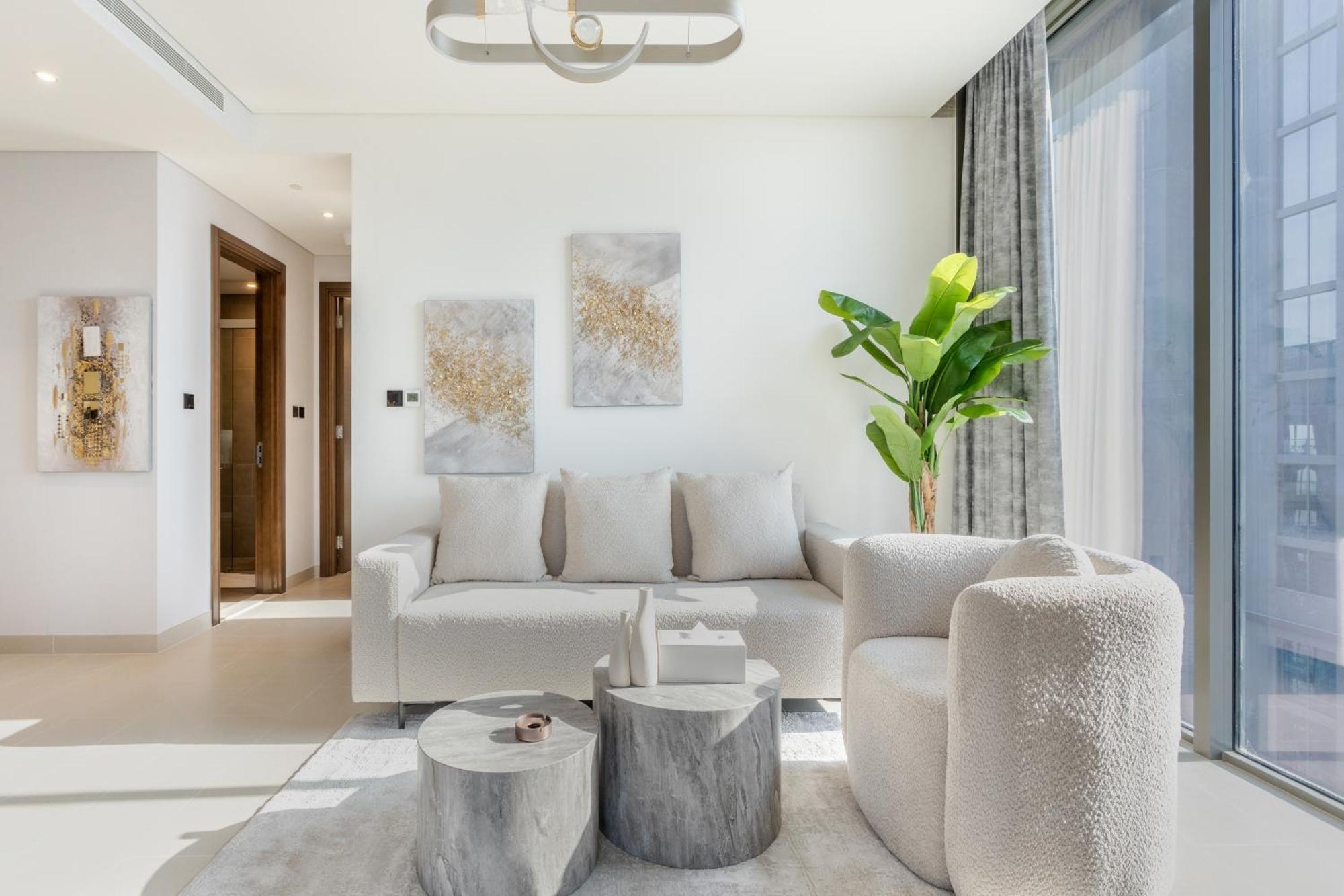 By Latinem Luxury 2br Cv A2801 Near Downtown *