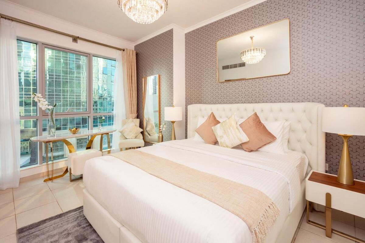 Elite Royal - Full Burj Khalifa & Fountain View - Largest Layout - Half Floor - Luxurious Dubai