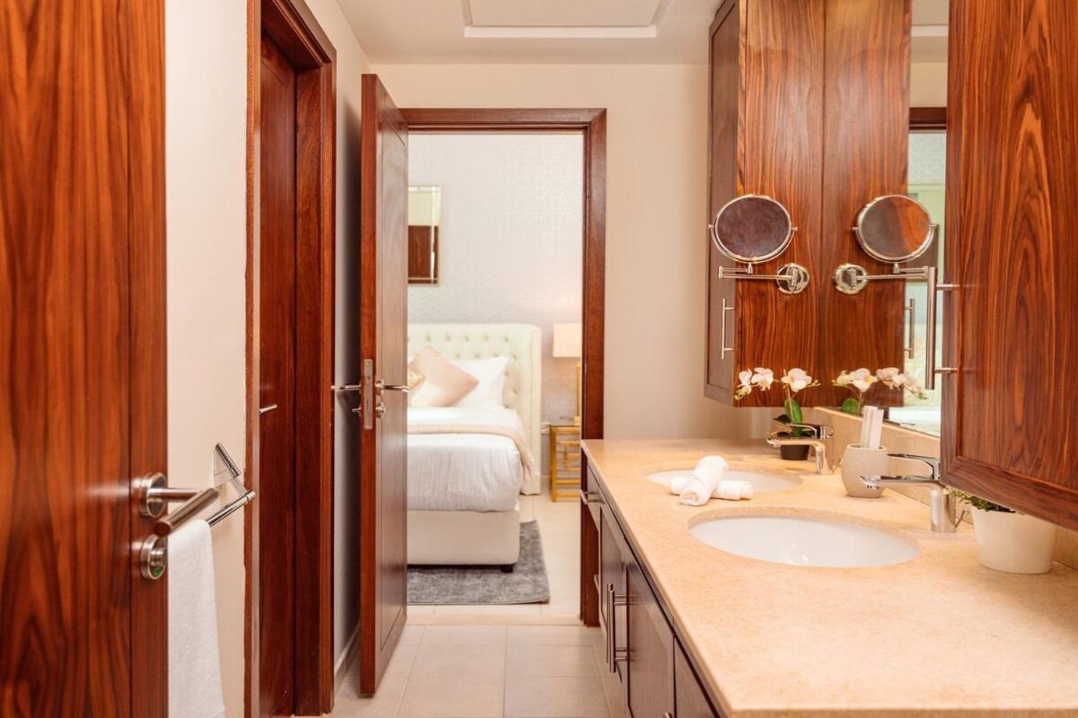 Elite Royal - Full Burj Khalifa & Fountain View - Largest Layout - Half Floor - Luxurious