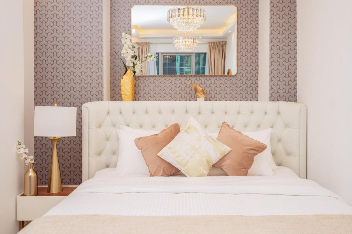 Elite Royal - Full Burj Khalifa & Fountain View - Largest Layout - Half Floor - Luxurious *