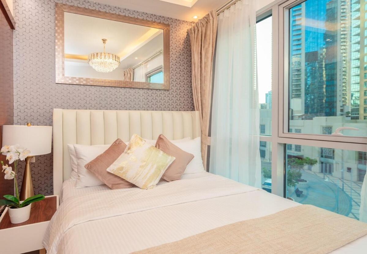 Apartment Elite Royal - Full Burj Khalifa & Fountain View - Largest Layout - Half Floor - Luxurious