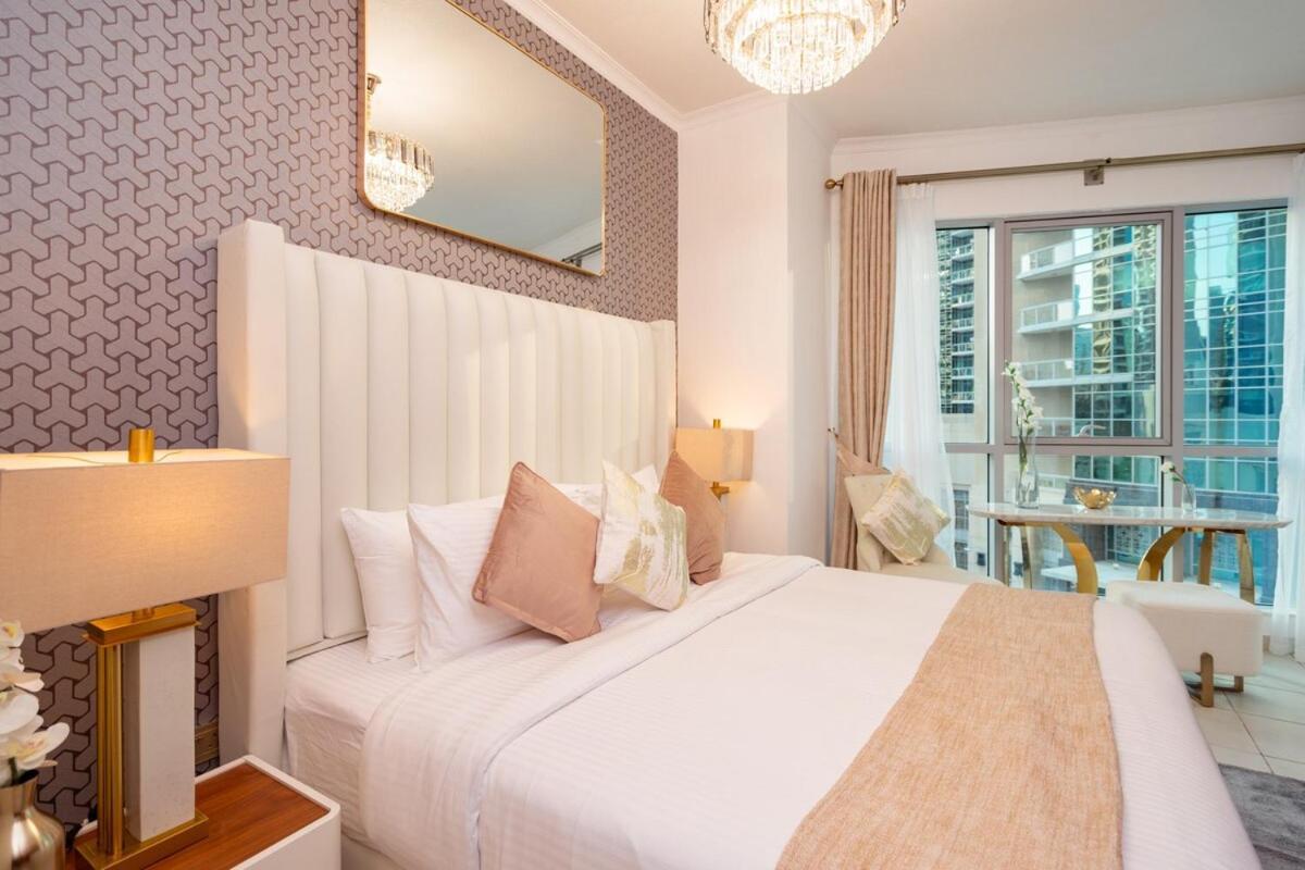 Elite Royal - Full Burj Khalifa & Fountain View - Largest Layout - Half Floor - Luxurious Dubai