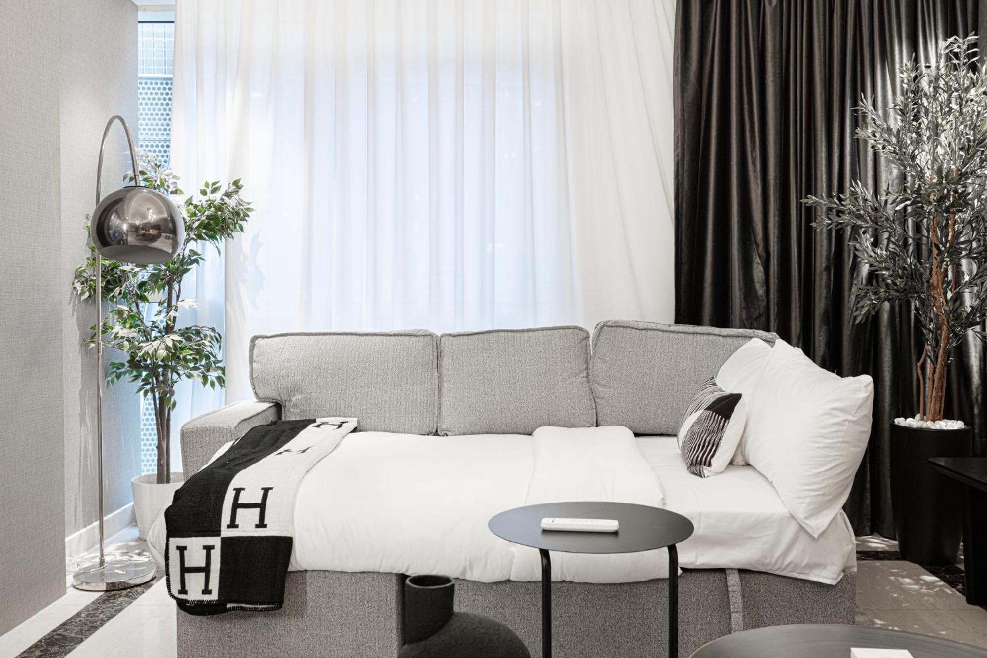 3br Luxury Escape At Mon Reve I Access To Pool And Gym Apartment Dubai