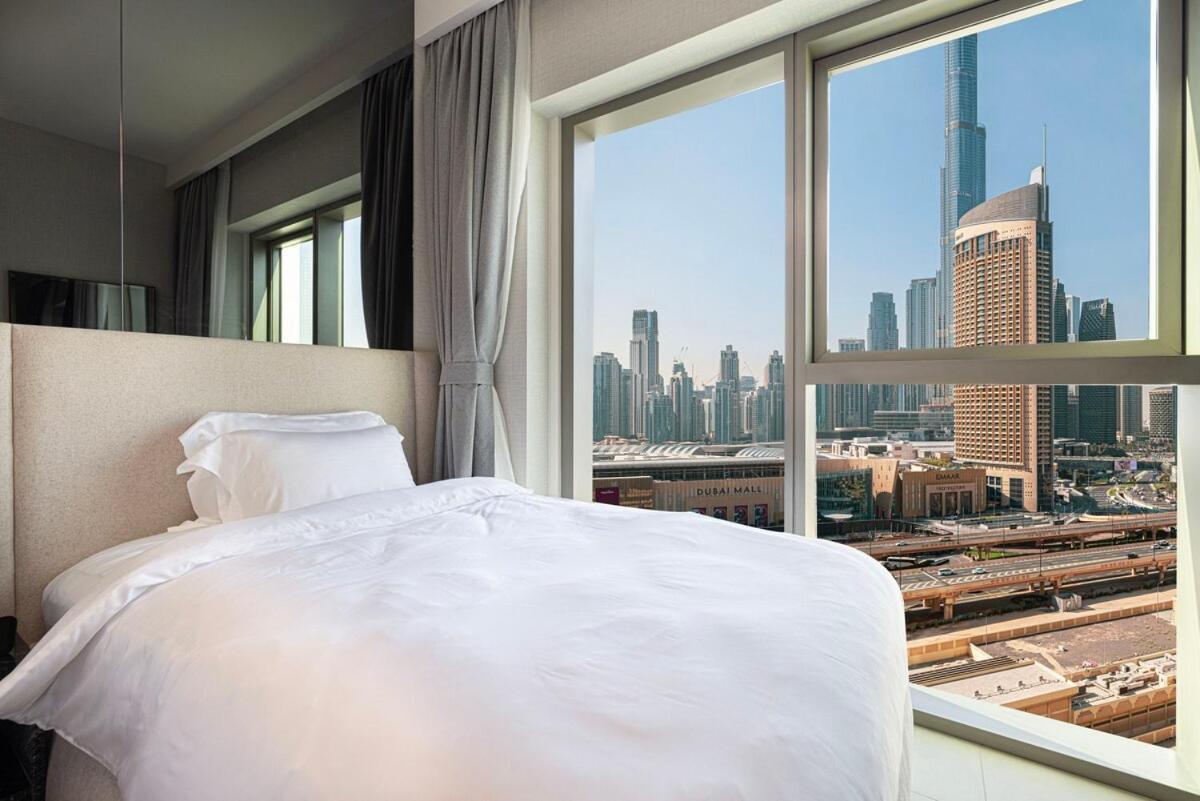 Luxury 2br Burj Khalifa View Mall Apartment *